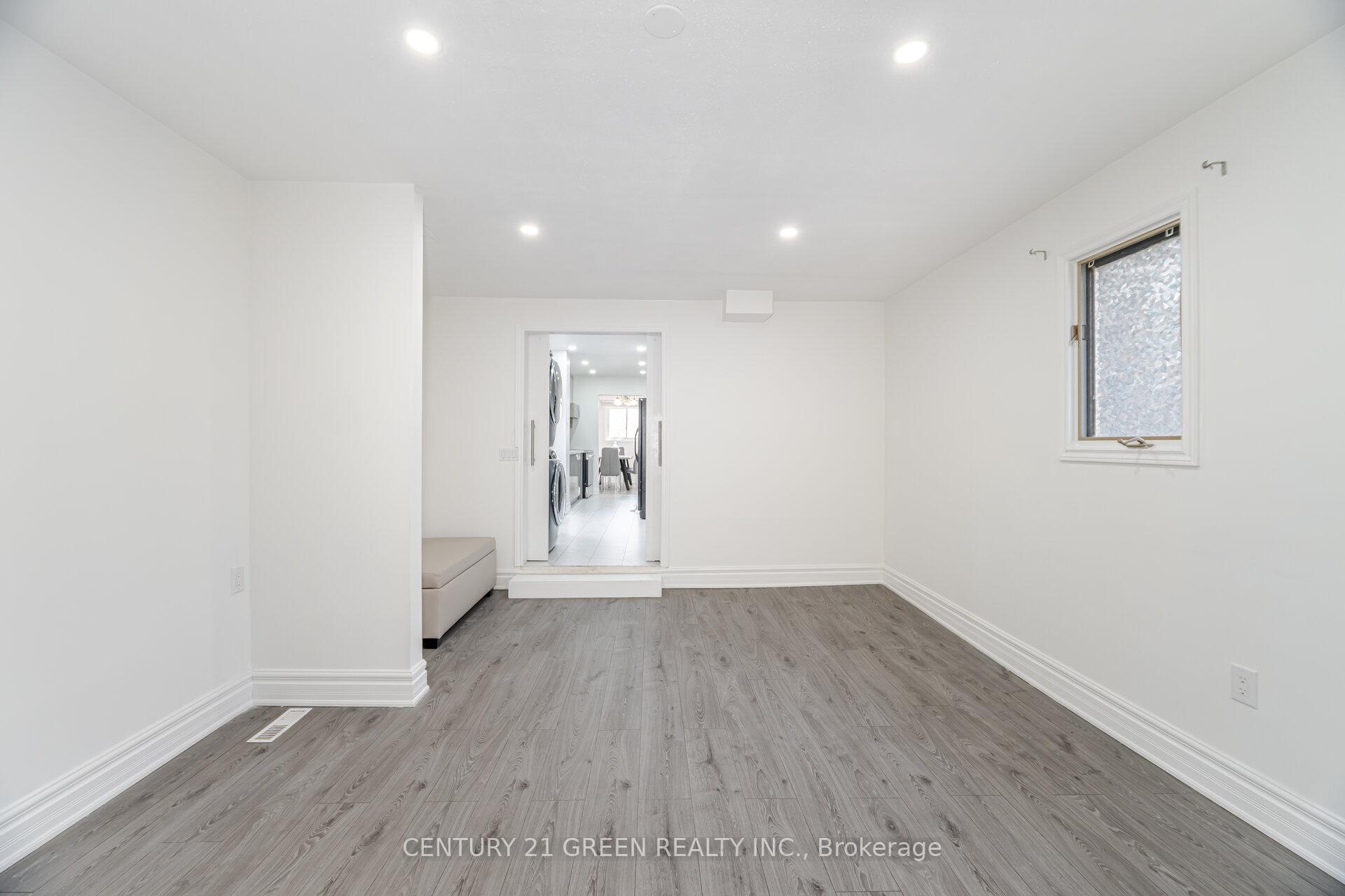 Photo 20 of 864 Laurier Avenue, Milton, Timberlea — HOMEH