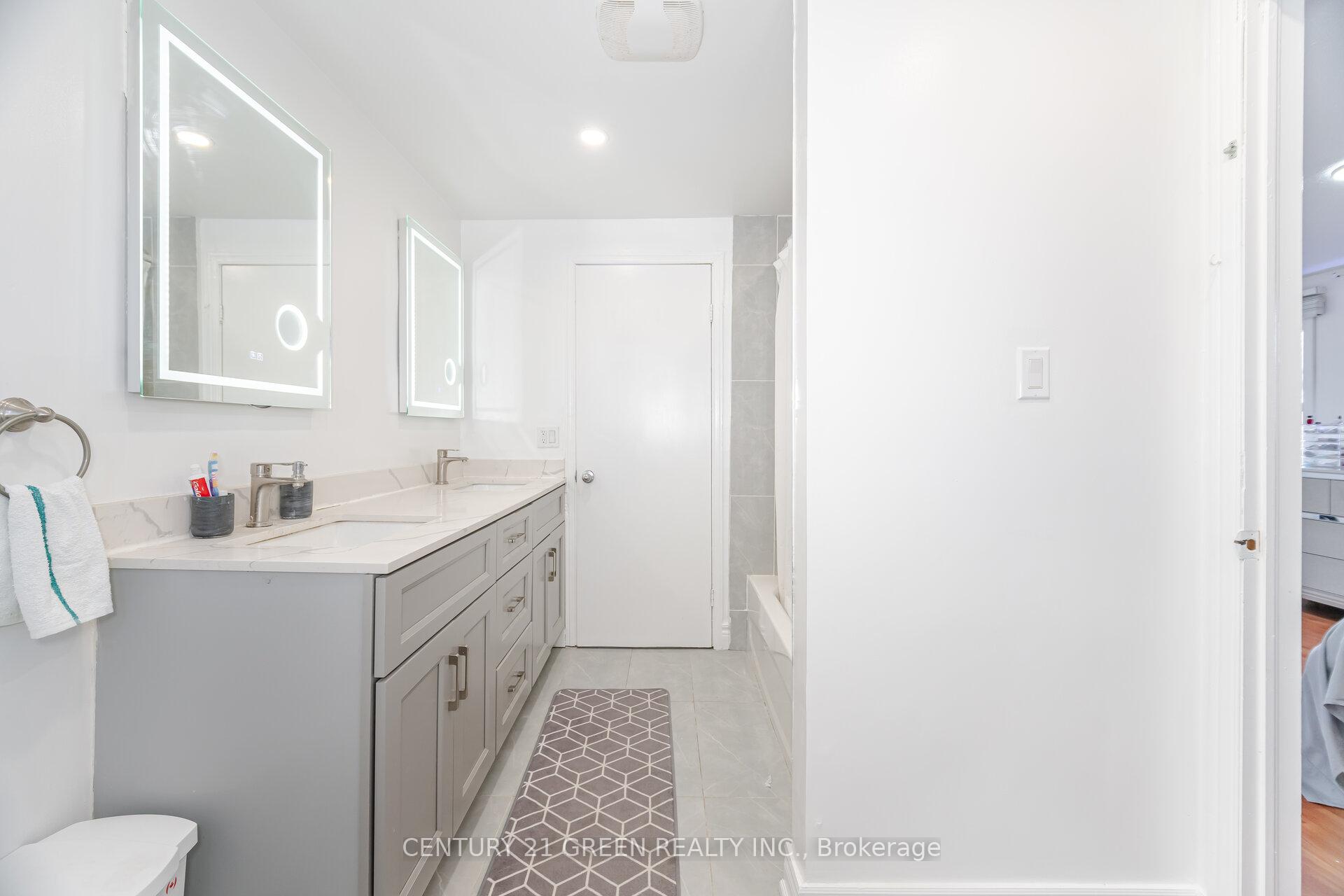 Photo 26 of 864 Laurier Avenue, Milton, Timberlea — HOMEH