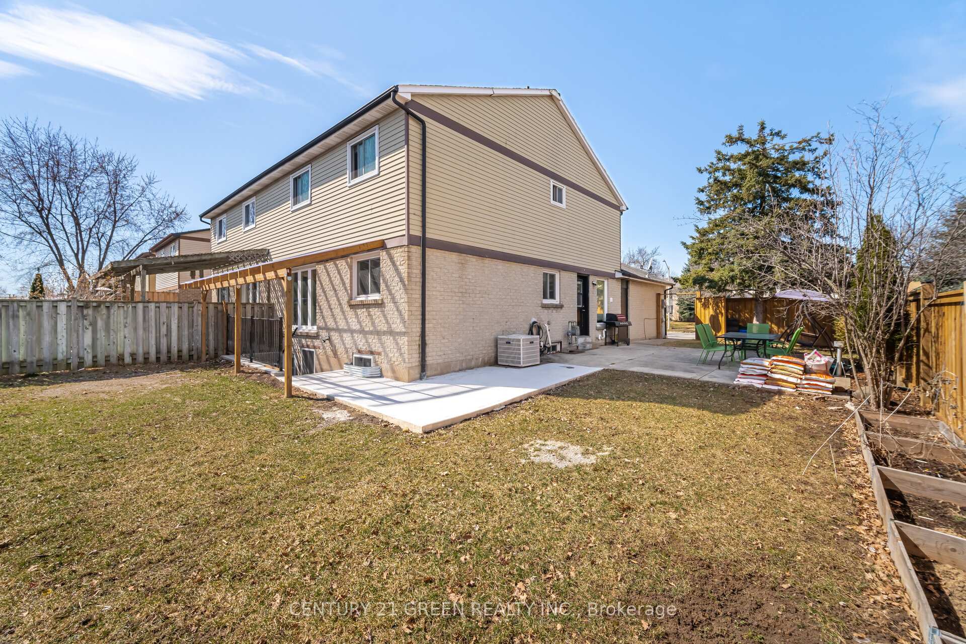 Photo 41 of 864 Laurier Avenue, Milton, Timberlea — HOMEH