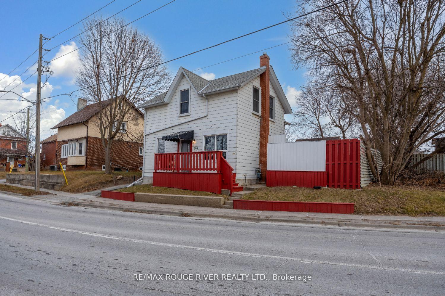 Photo 2 of 309 Centre Street S, Oshawa, Central — HOMEH