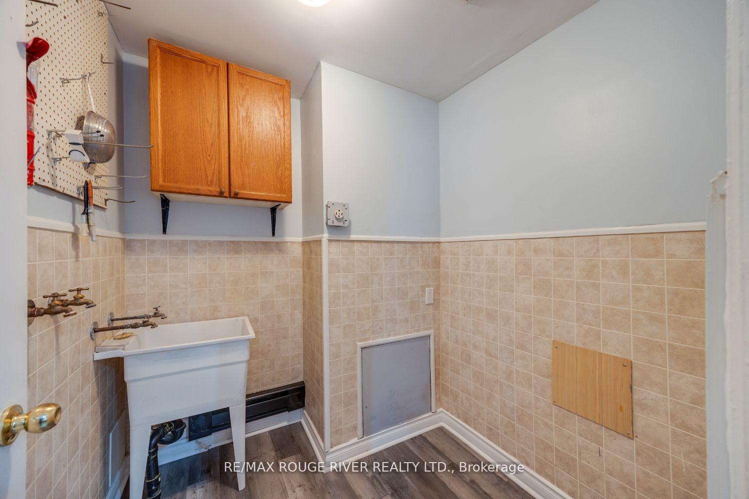 Photo 10 of 309 Centre Street S, Oshawa, Central — HOMEH