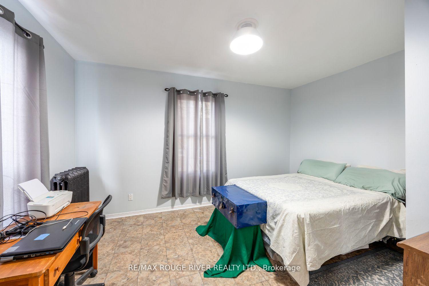 Photo 13 of 309 Centre Street S, Oshawa, Central — HOMEH