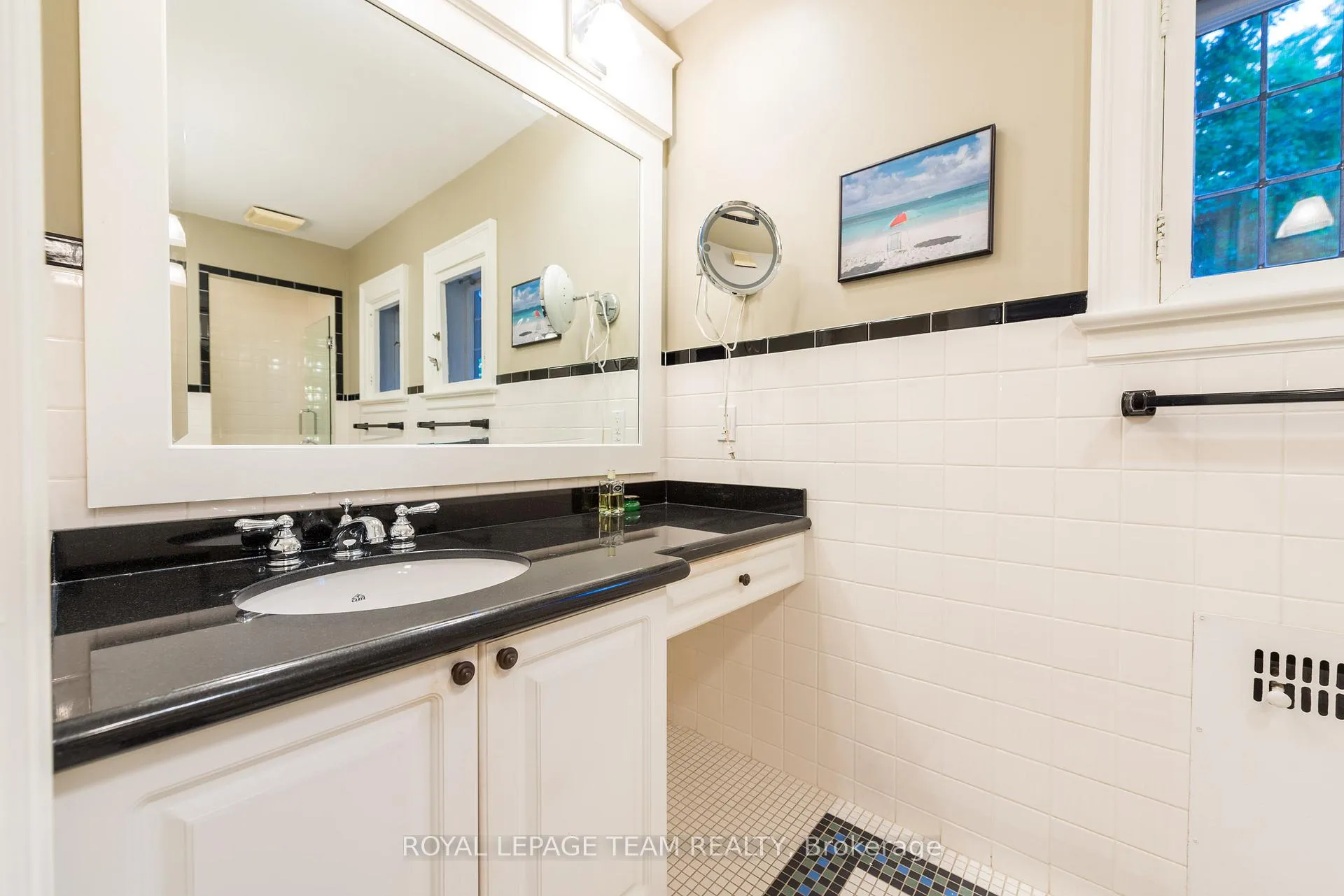 Photo 25 of 251 Park Road, Ottawa, Rockcliffe — HOMEH