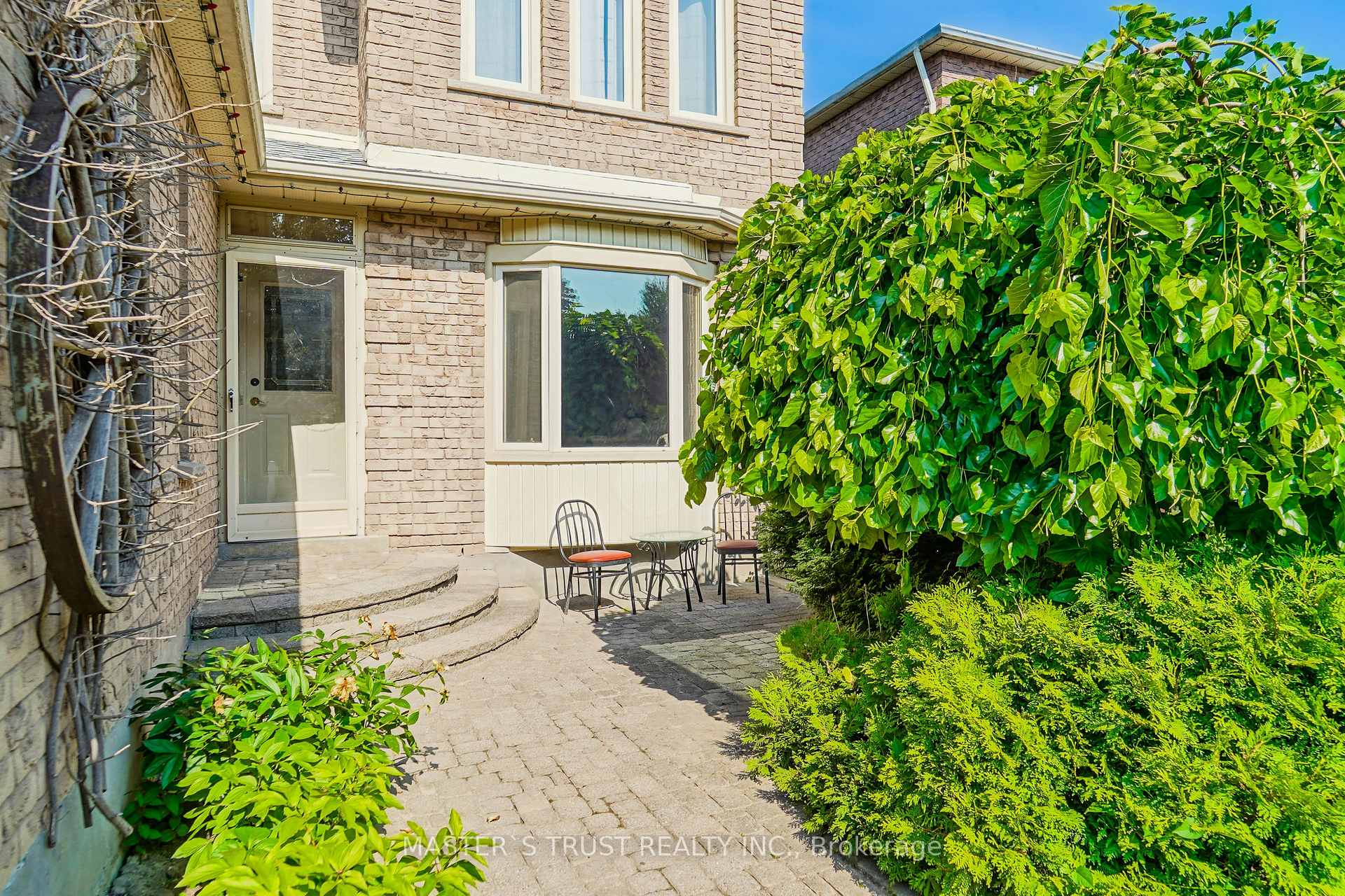 Photo 4 of 2380 Denvale Drive, Pickering, Brock Ridge — HOMEH