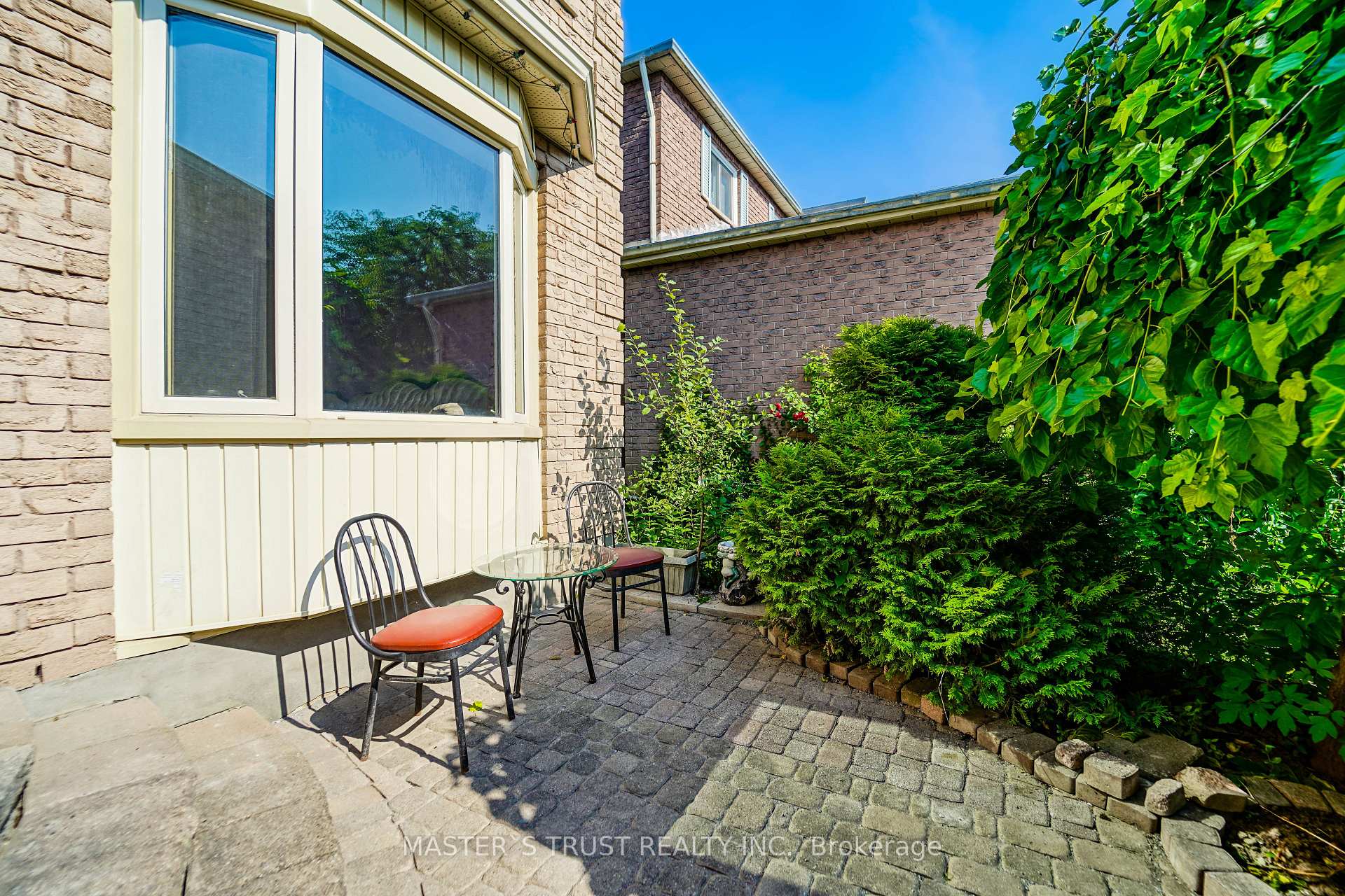 Photo 6 of 2380 Denvale Drive, Pickering, Brock Ridge — HOMEH