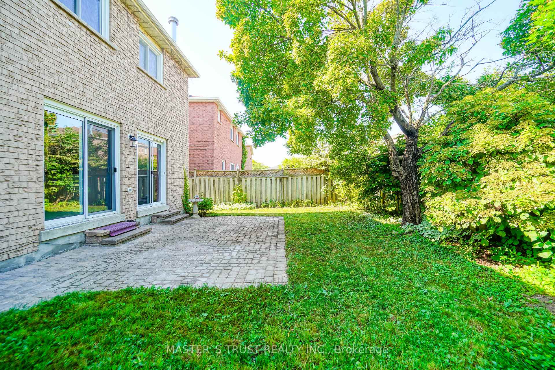Photo 9 of 2380 Denvale Drive, Pickering, Brock Ridge — HOMEH