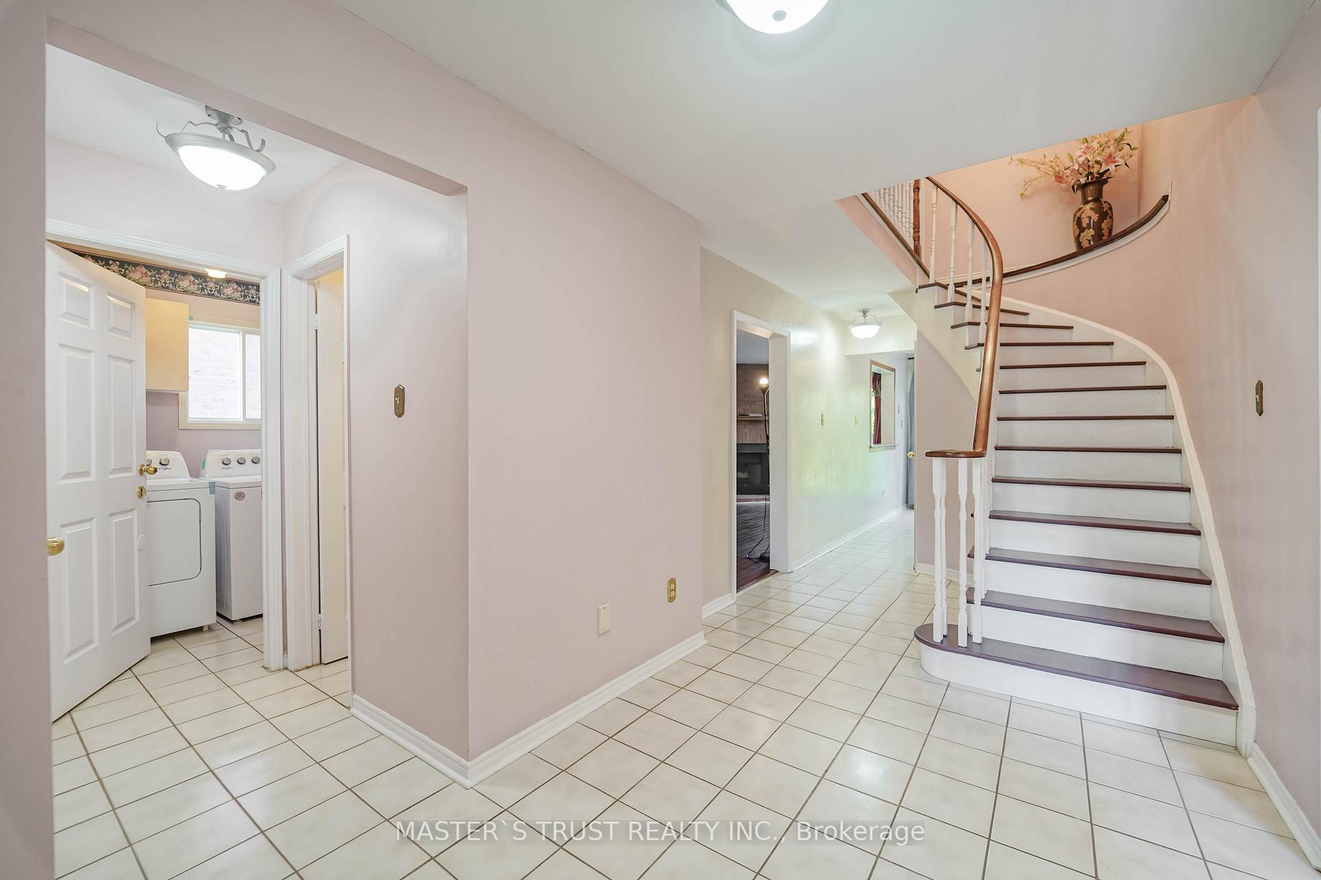 Photo 17 of 2380 Denvale Drive, Pickering, Brock Ridge — HOMEH