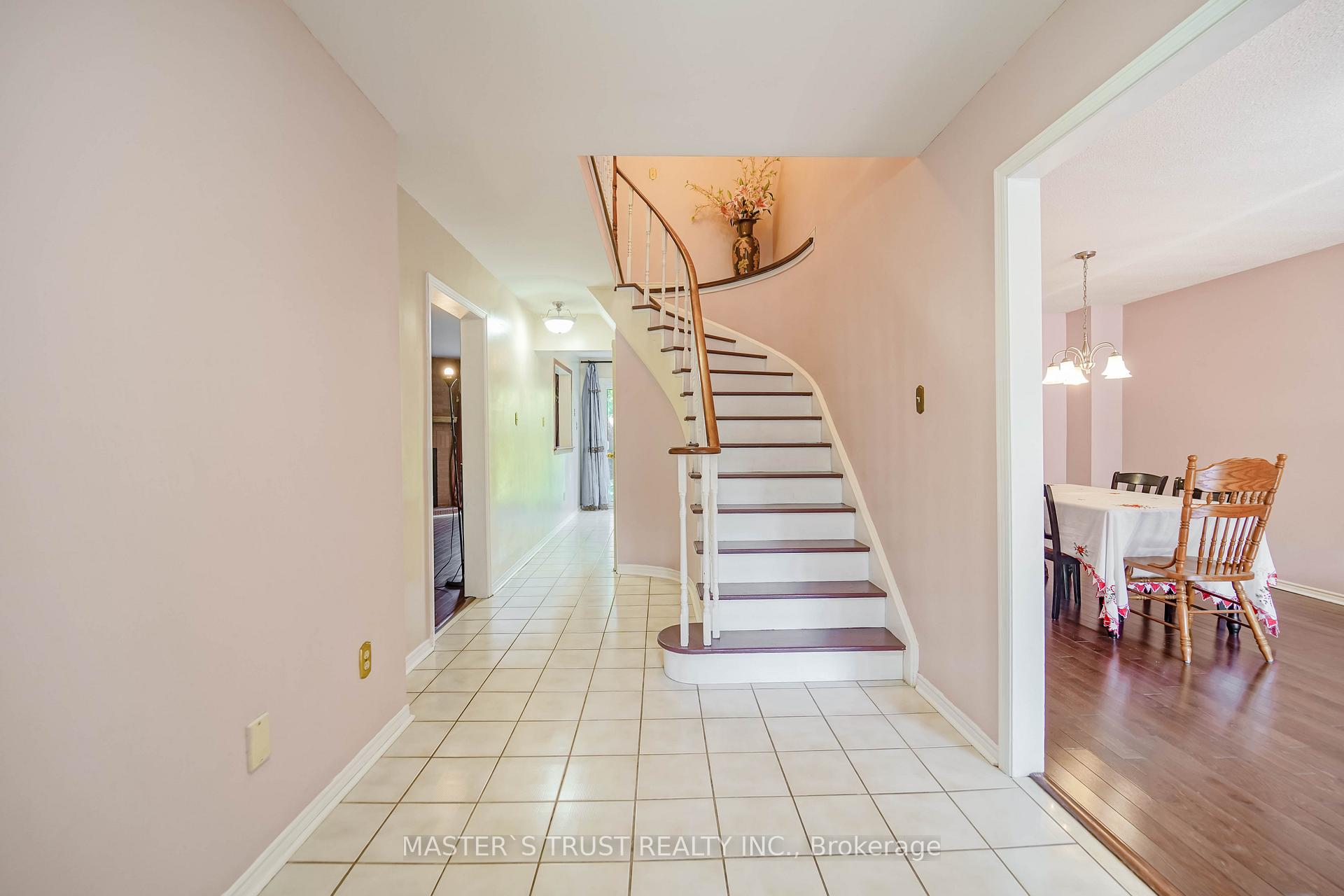 Photo 18 of 2380 Denvale Drive, Pickering, Brock Ridge — HOMEH