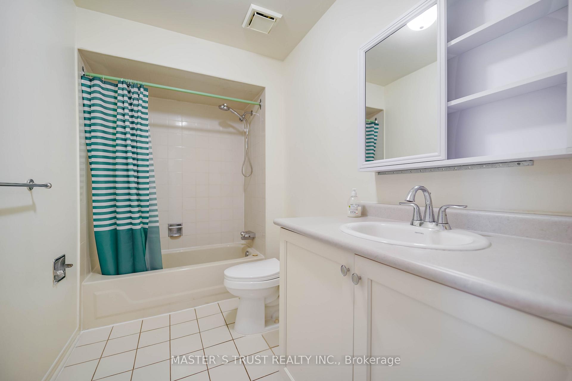Photo 19 of 2380 Denvale Drive, Pickering, Brock Ridge — HOMEH