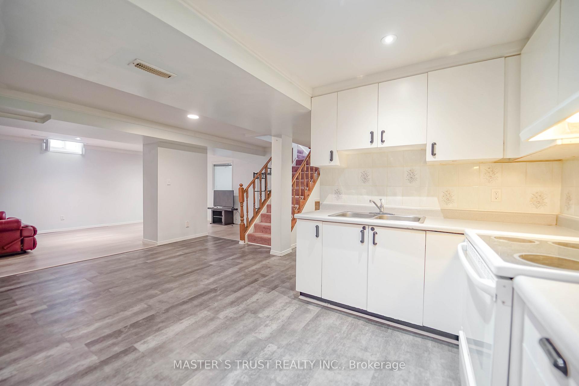 Photo 27 of 2380 Denvale Drive, Pickering, Brock Ridge — HOMEH