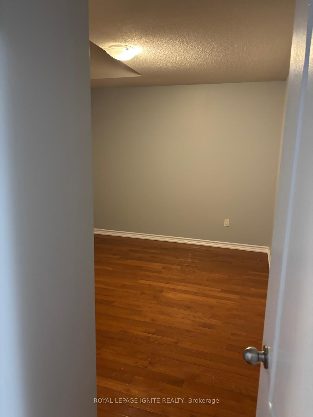 Photo 21 of 1854 Douglas Langtree Drive, Oshawa, Taunton — HOMEH