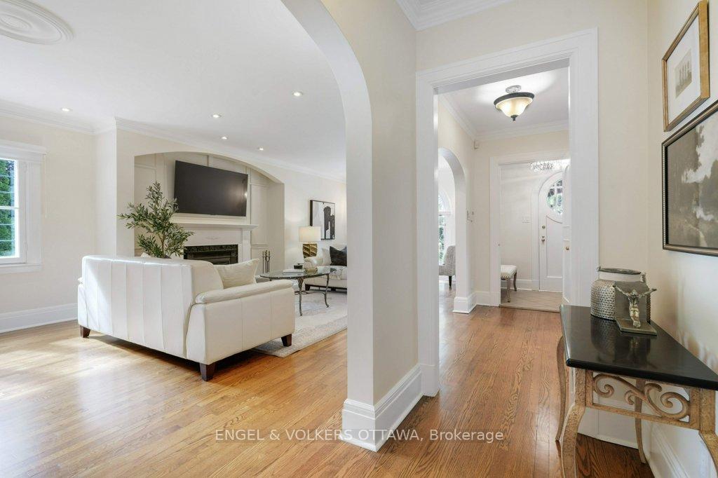 Photo 6 of 386 Ashbury Road, Ottawa, Rockcliffe — HOMEH