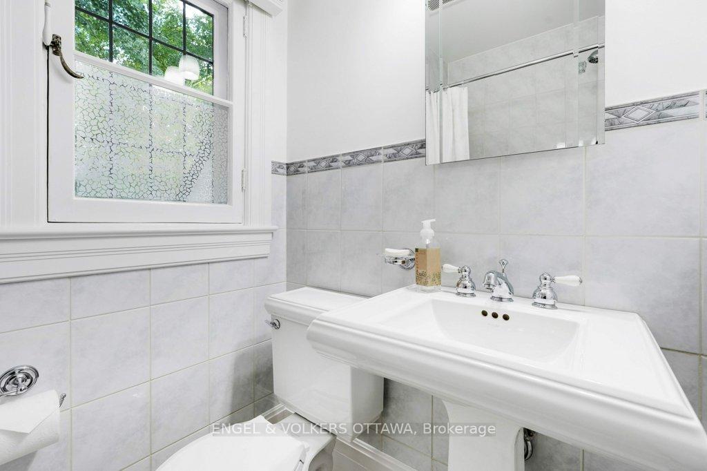 Photo 14 of 386 Ashbury Road, Ottawa, Rockcliffe — HOMEH