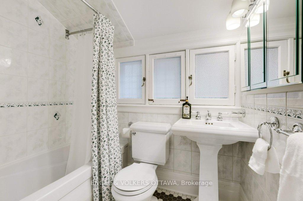 Photo 21 of 386 Ashbury Road, Ottawa, Rockcliffe — HOMEH