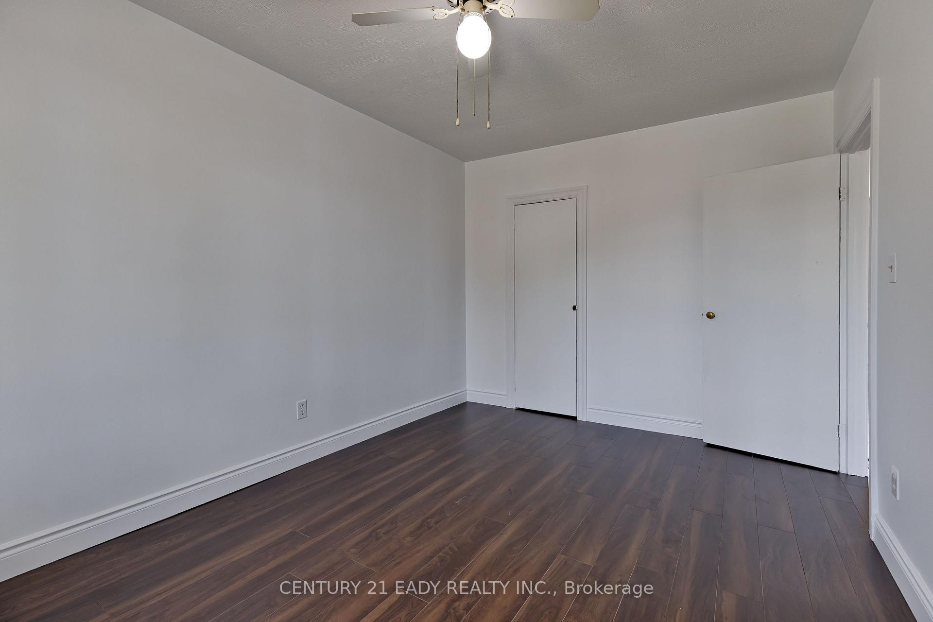 Photo 31 of 424 Moore Street, Renfrew — HOMEH