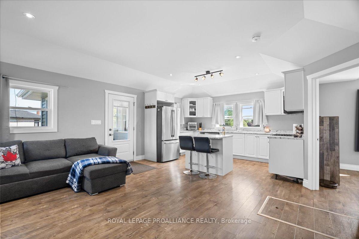 Photo 11 of 2237 County Rd 3, Prince Edward County, Ameliasburgh — HOMEH