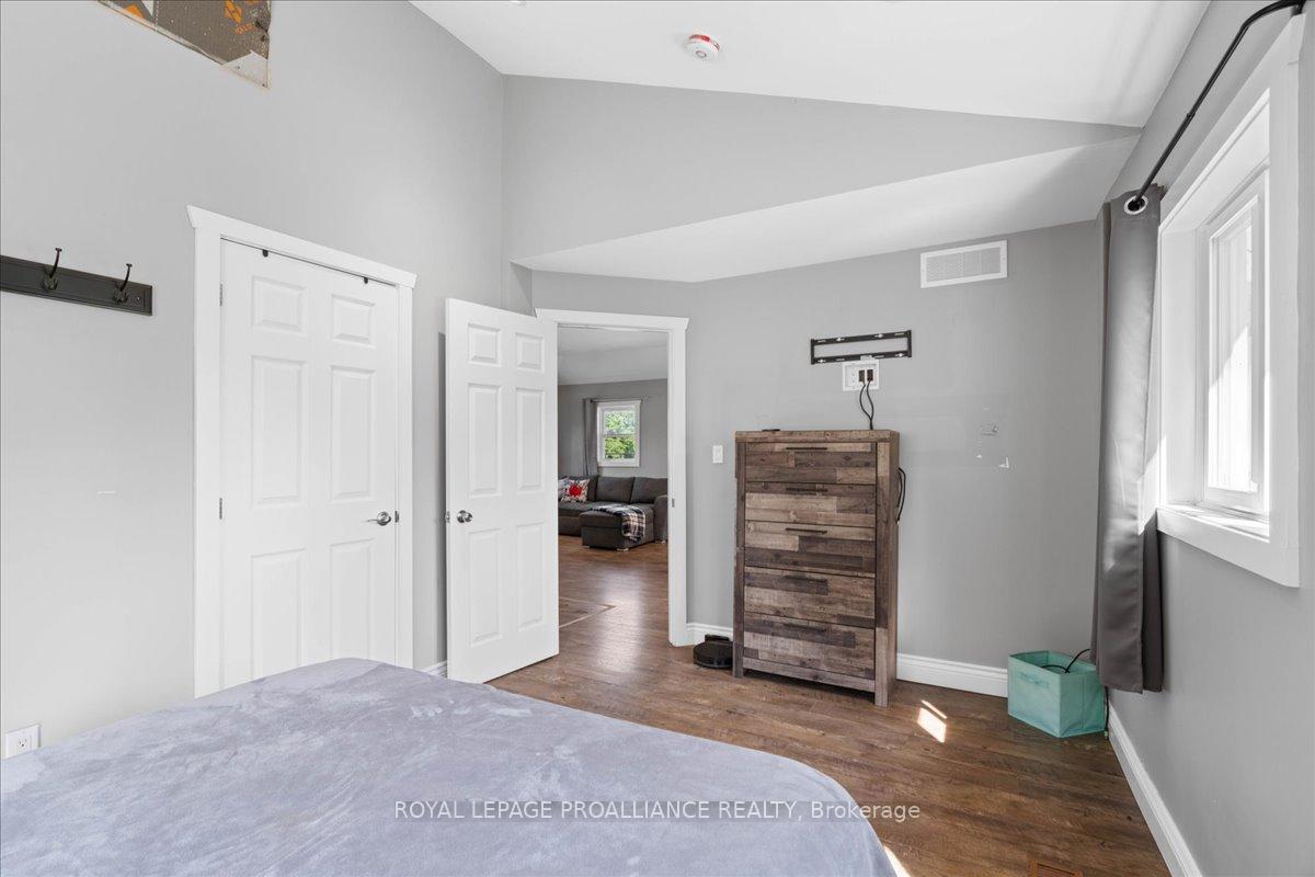 Photo 19 of 2237 County Rd 3, Prince Edward County, Ameliasburgh — HOMEH