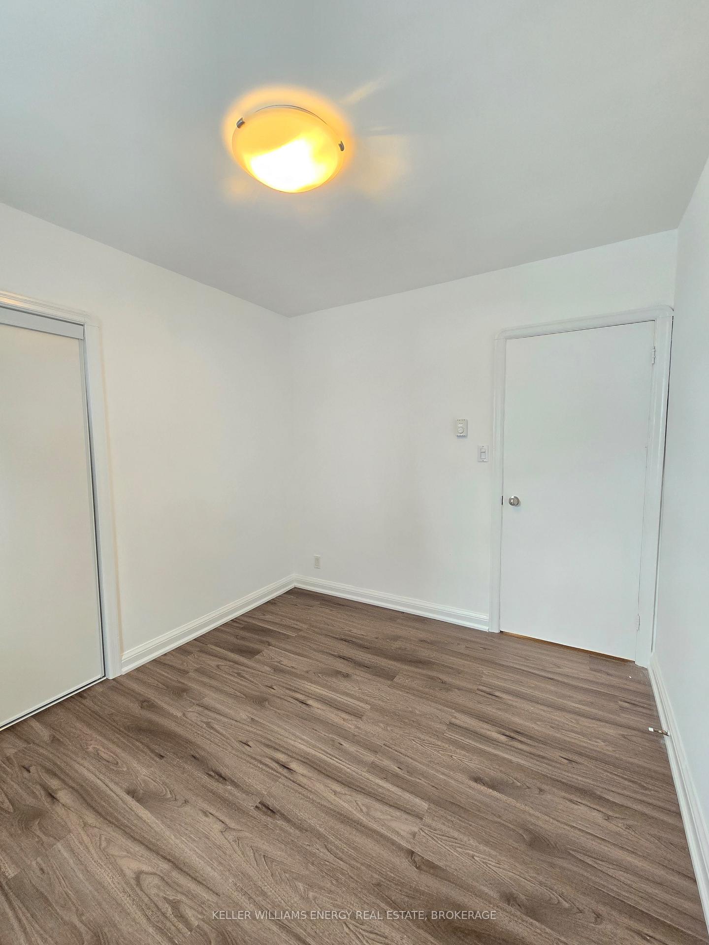 Photo 14 of Unit Upper, 204 Central Park Boulevard S, Oshawa, Central — HOMEH