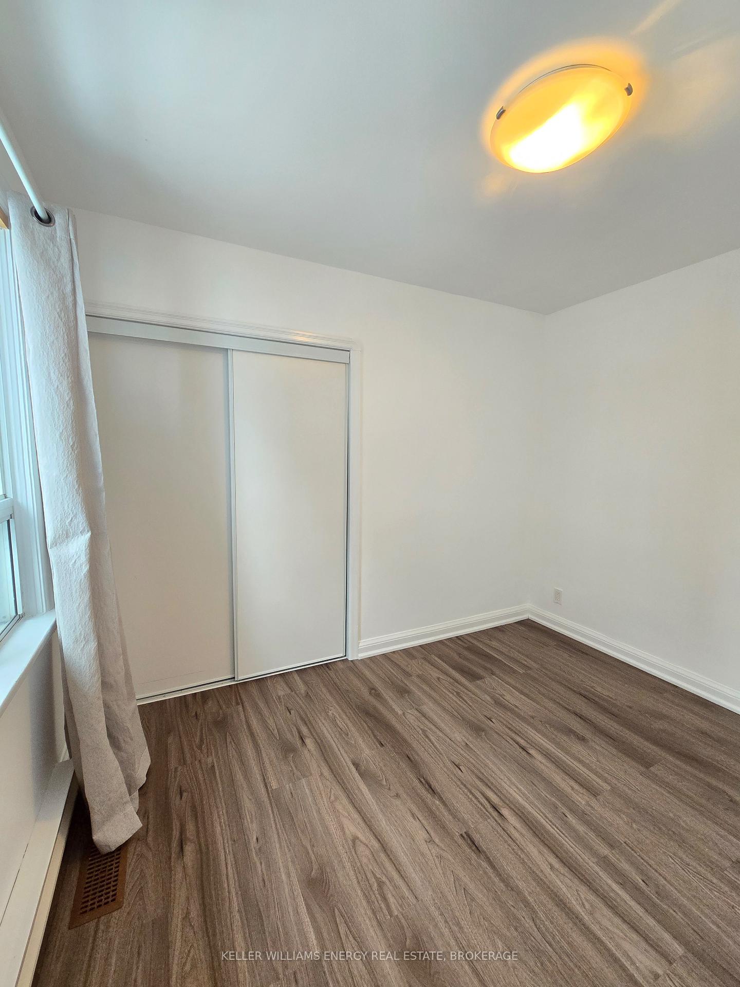 Photo 15 of Unit Upper, 204 Central Park Boulevard S, Oshawa, Central — HOMEH