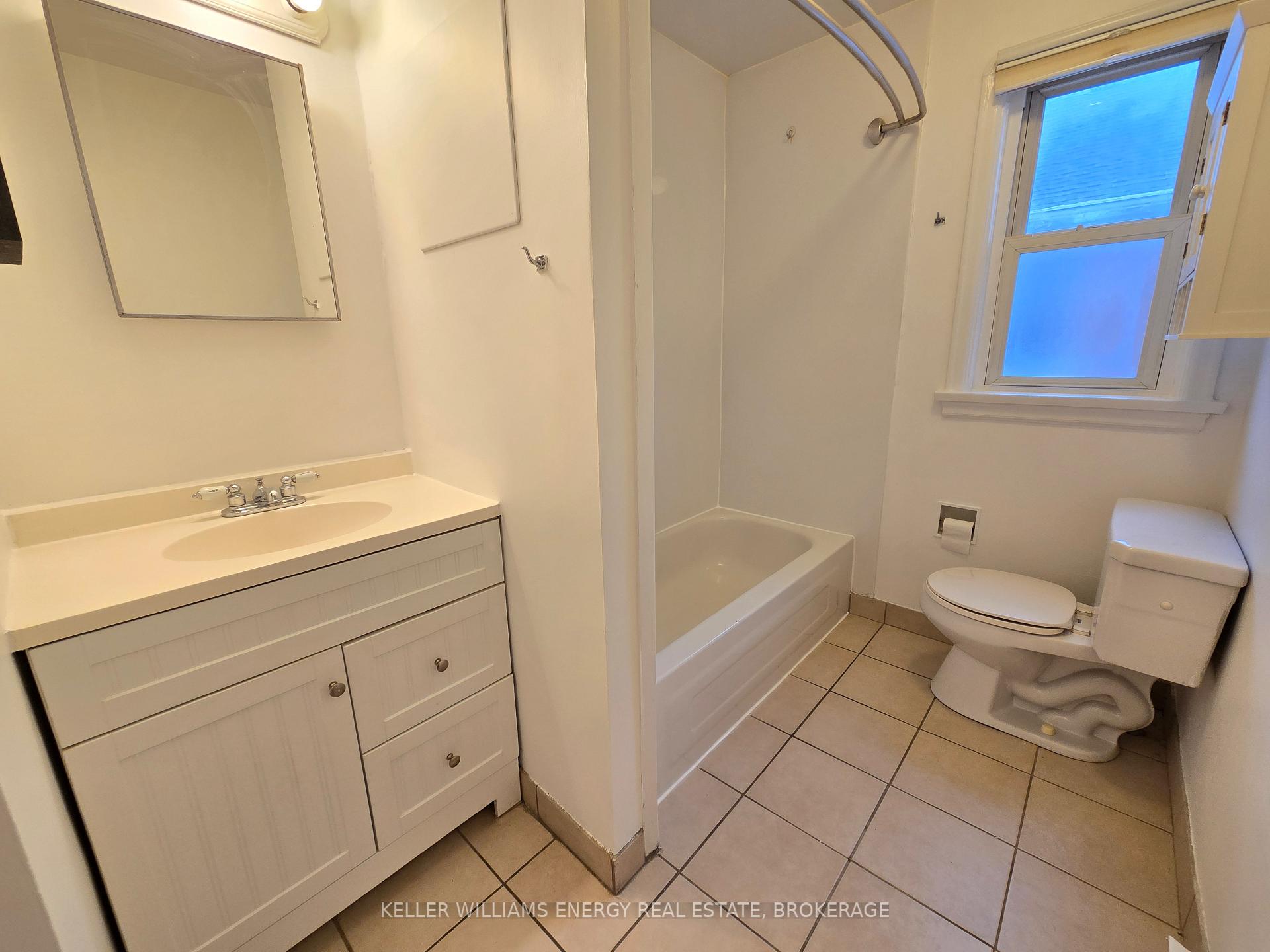 Photo 16 of Unit Upper, 204 Central Park Boulevard S, Oshawa, Central — HOMEH