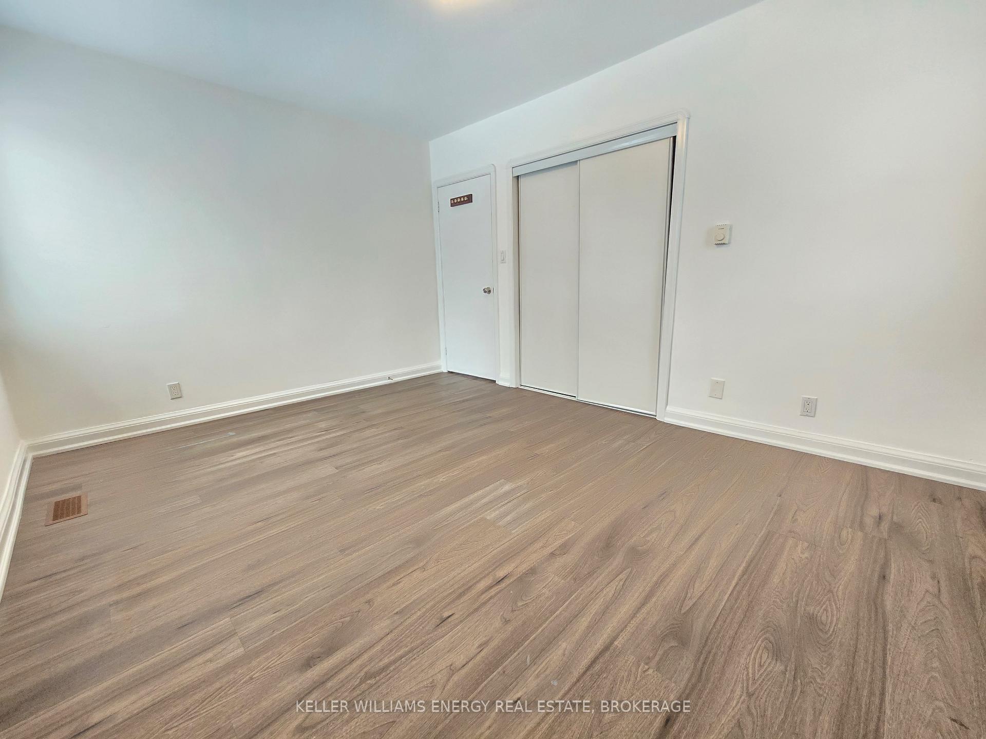 Photo 23 of Unit Upper, 204 Central Park Boulevard S, Oshawa, Central — HOMEH