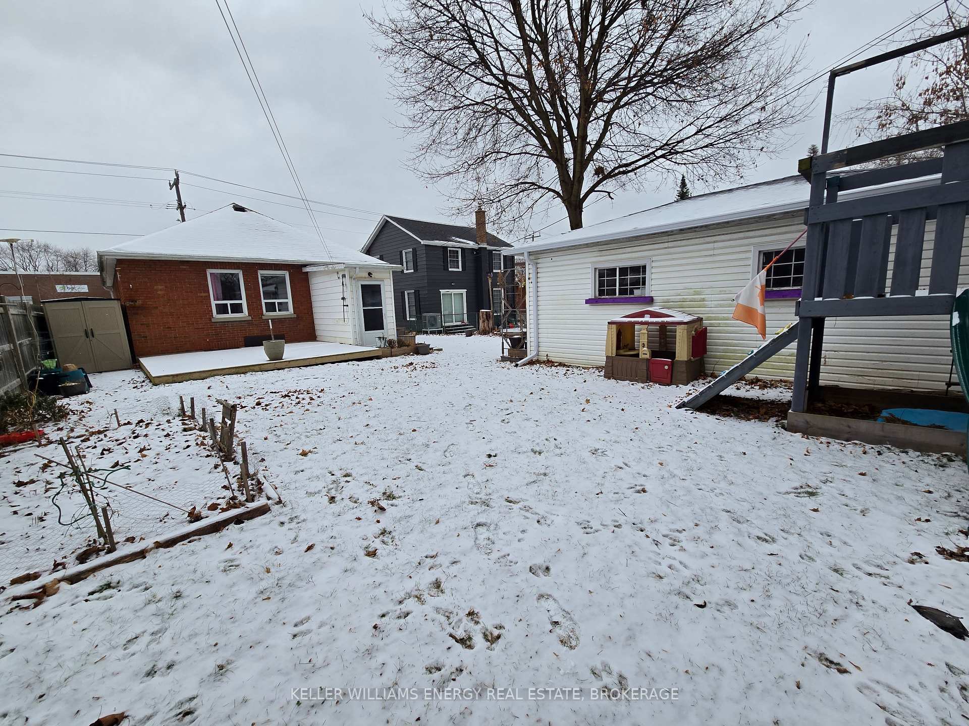Photo 24 of Unit Upper, 204 Central Park Boulevard S, Oshawa, Central — HOMEH