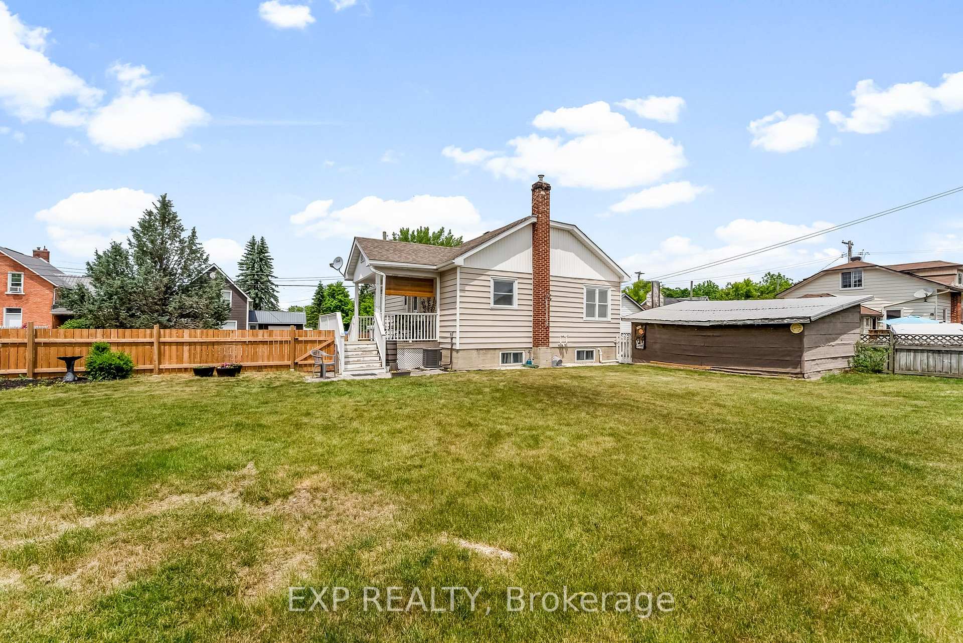 Photo 7 of 255 Arnprior Avenue, Renfrew — HOMEH