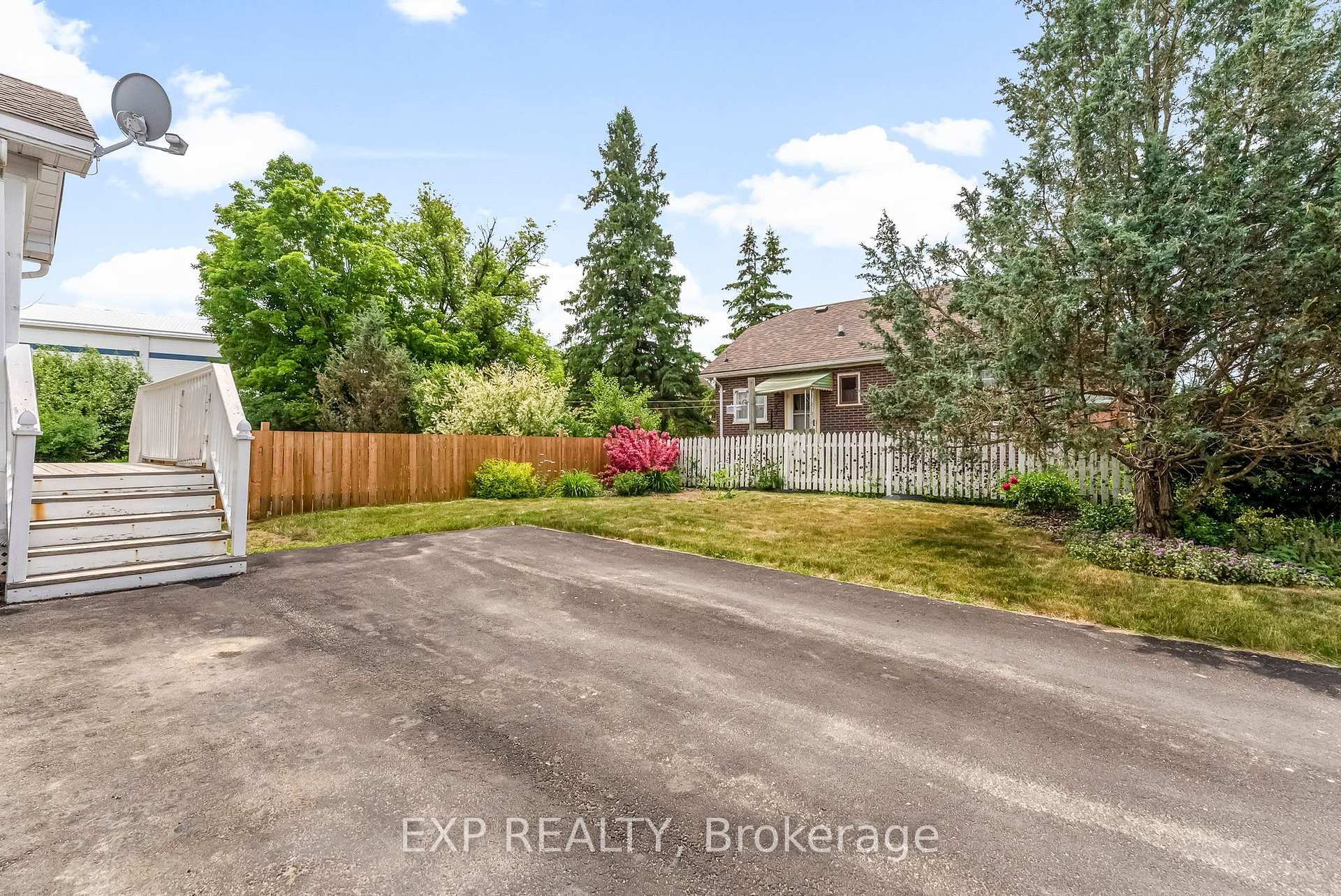 Photo 9 of 255 Arnprior Avenue, Renfrew — HOMEH