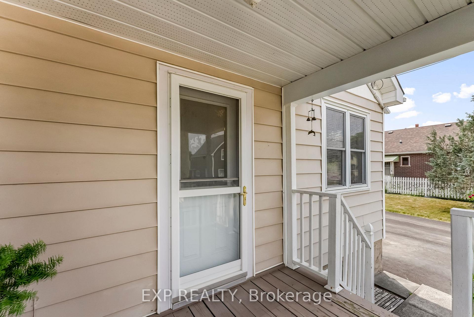Photo 11 of 255 Arnprior Avenue, Renfrew — HOMEH