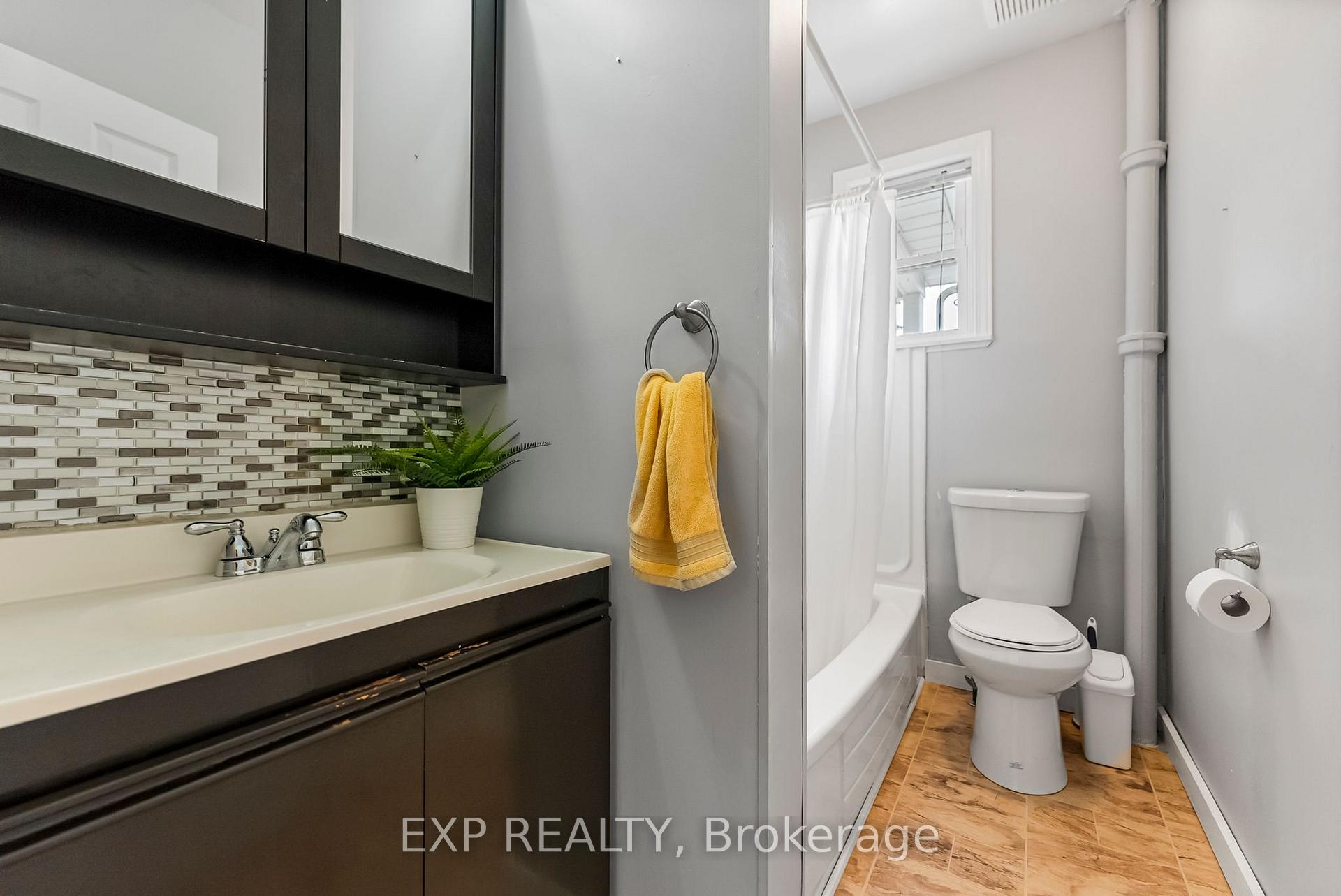 Photo 22 of 255 Arnprior Avenue, Renfrew — HOMEH