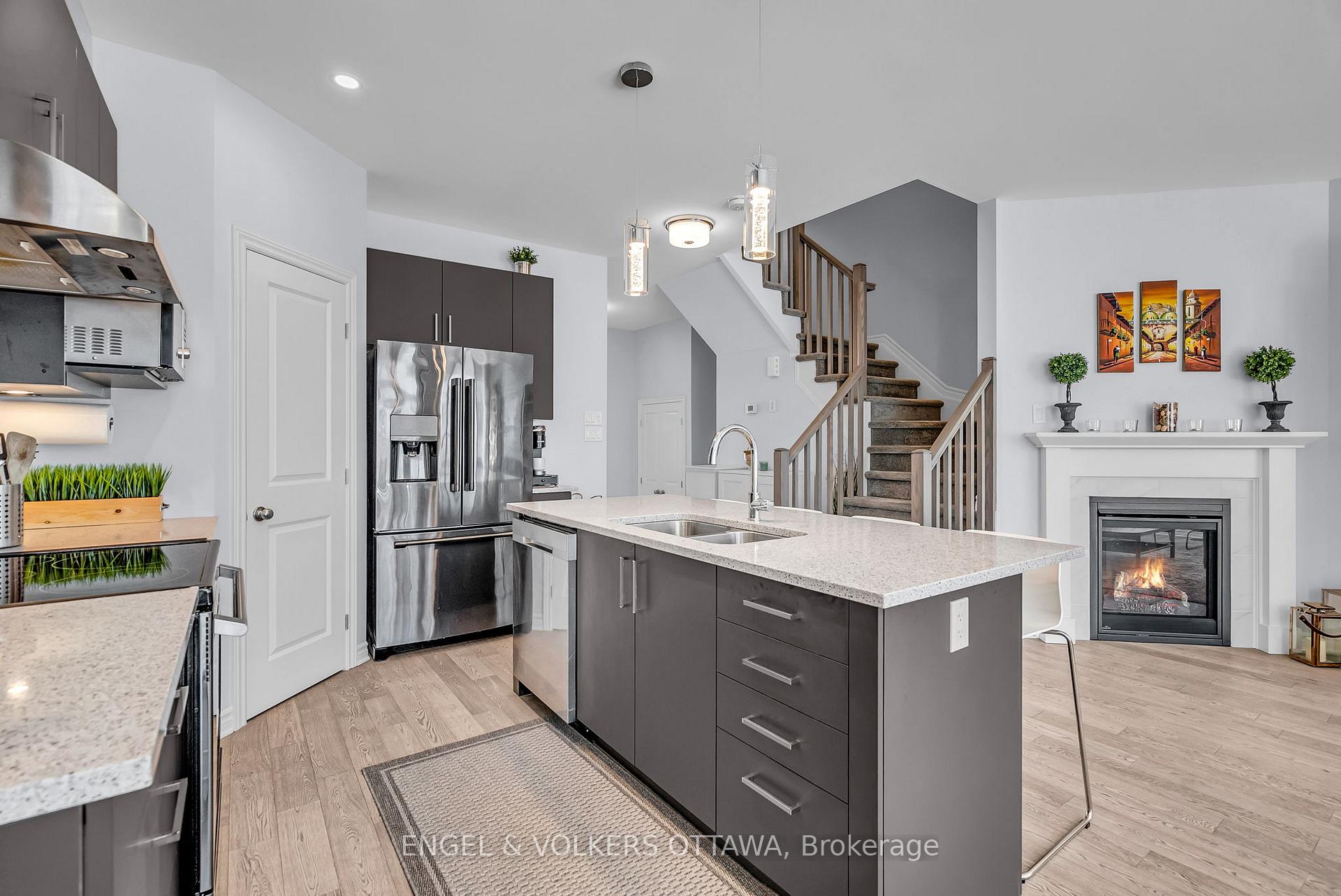 Photo 9 of 887 Antonio Farley Street, Ottawa, Camelot — HOMEH