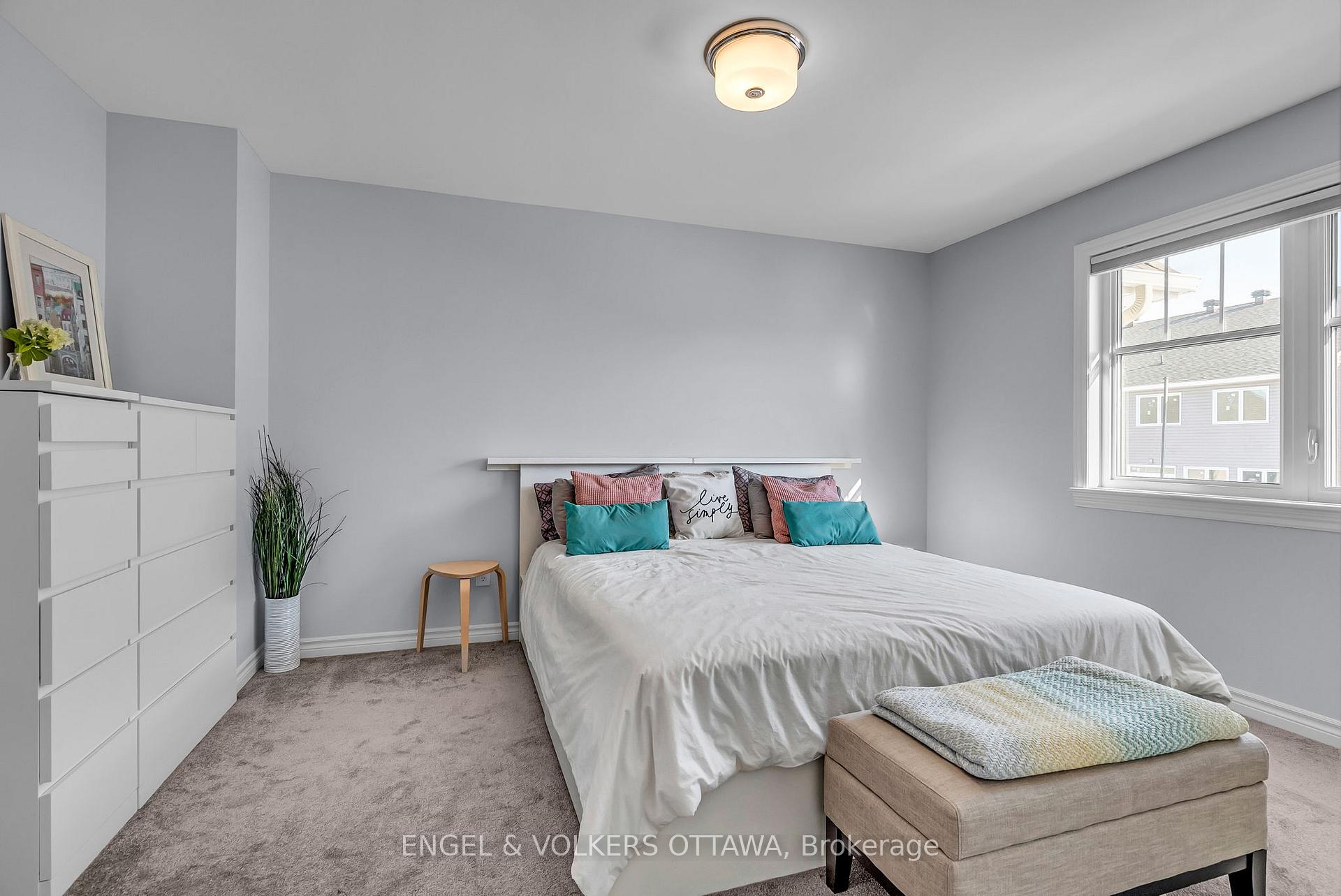 Photo 18 of 887 Antonio Farley Street, Ottawa, Camelot — HOMEH