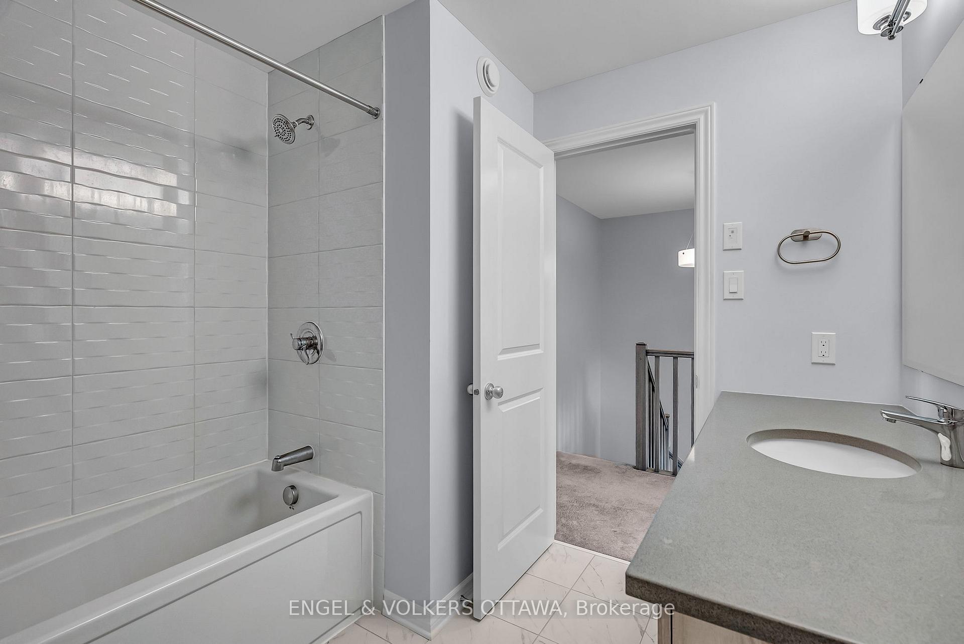 Photo 25 of 887 Antonio Farley Street, Ottawa, Camelot — HOMEH