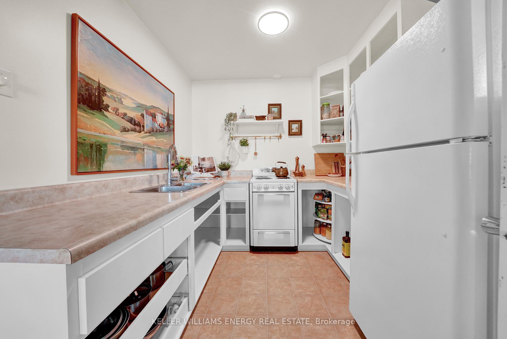 Photo 8 of 40E Goodman Crescent, Prince Edward County, South Marysburg Ward — HOMEH