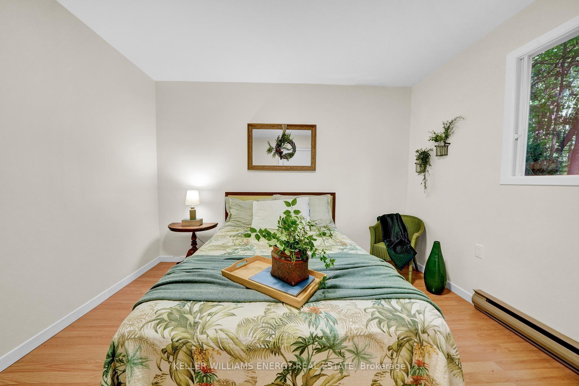Photo 25 of 40E Goodman Crescent, Prince Edward County, South Marysburg Ward — HOMEH