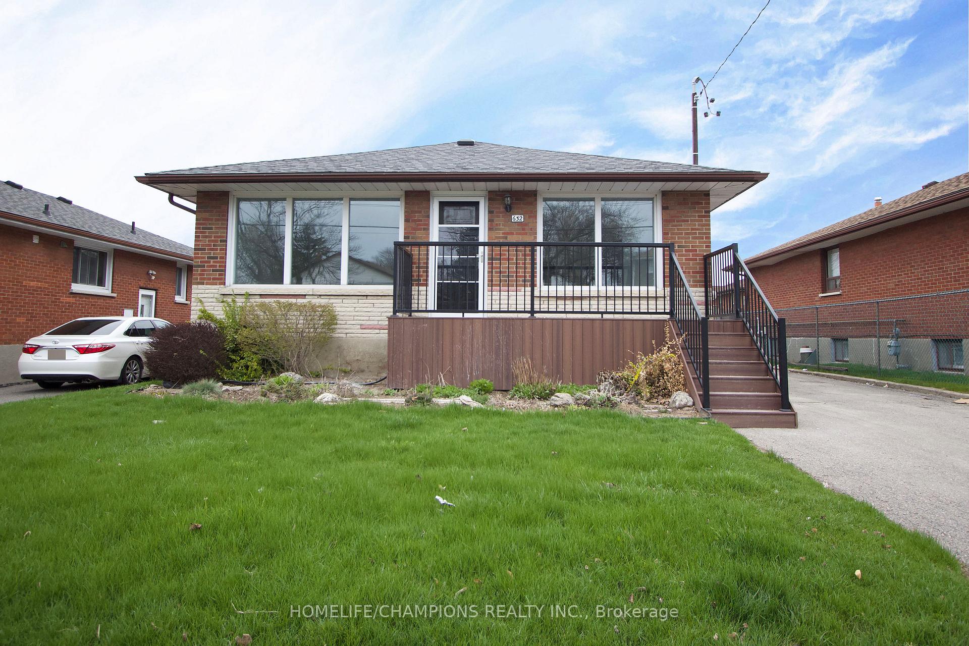 Photo 2 of 632 Olive Avenue, Oshawa, Donevan — HOMEH