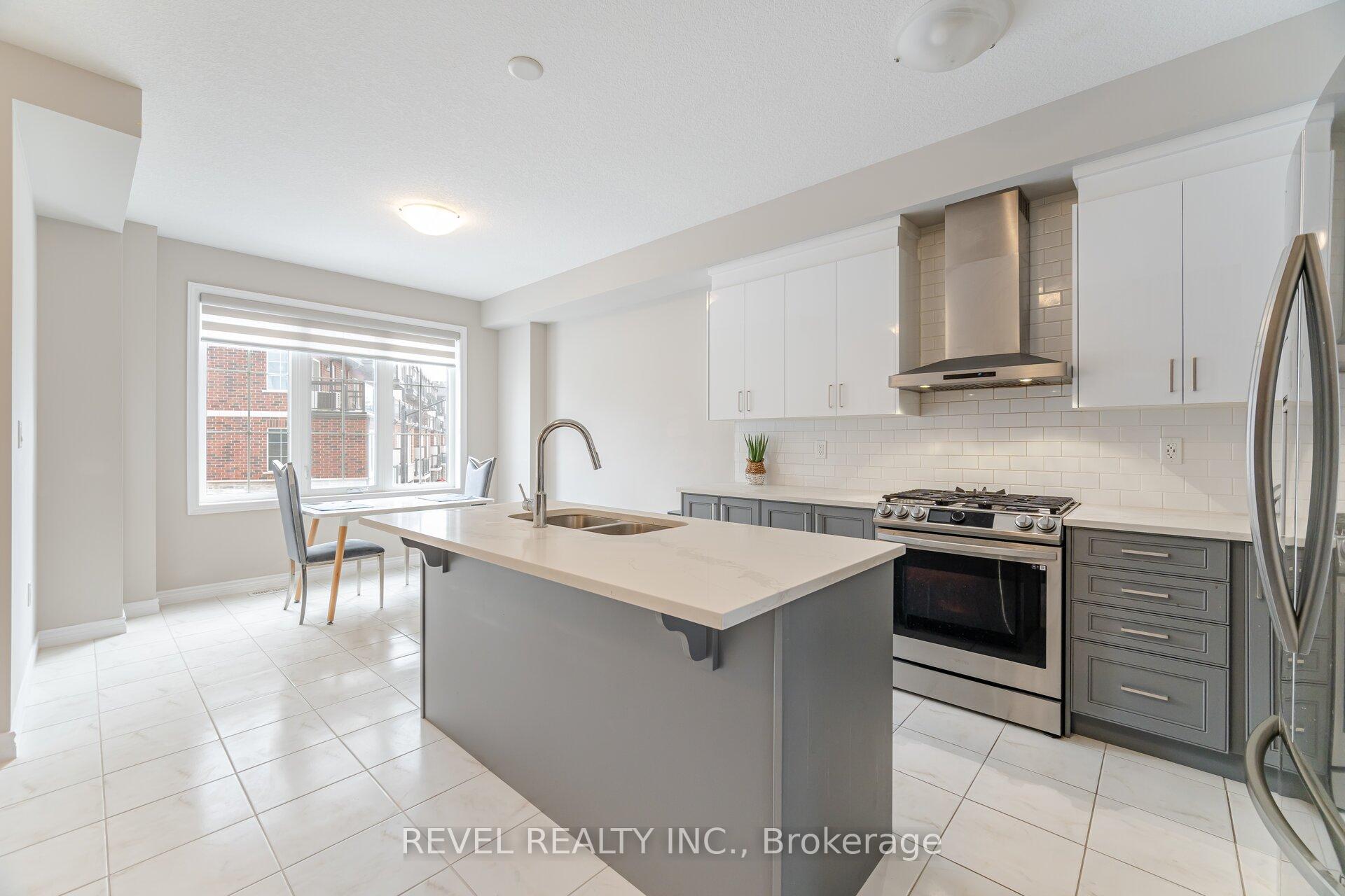 Photo 12 of Unit 22, 445 Ontario Street S, Milton, Timberlea — HOMEH