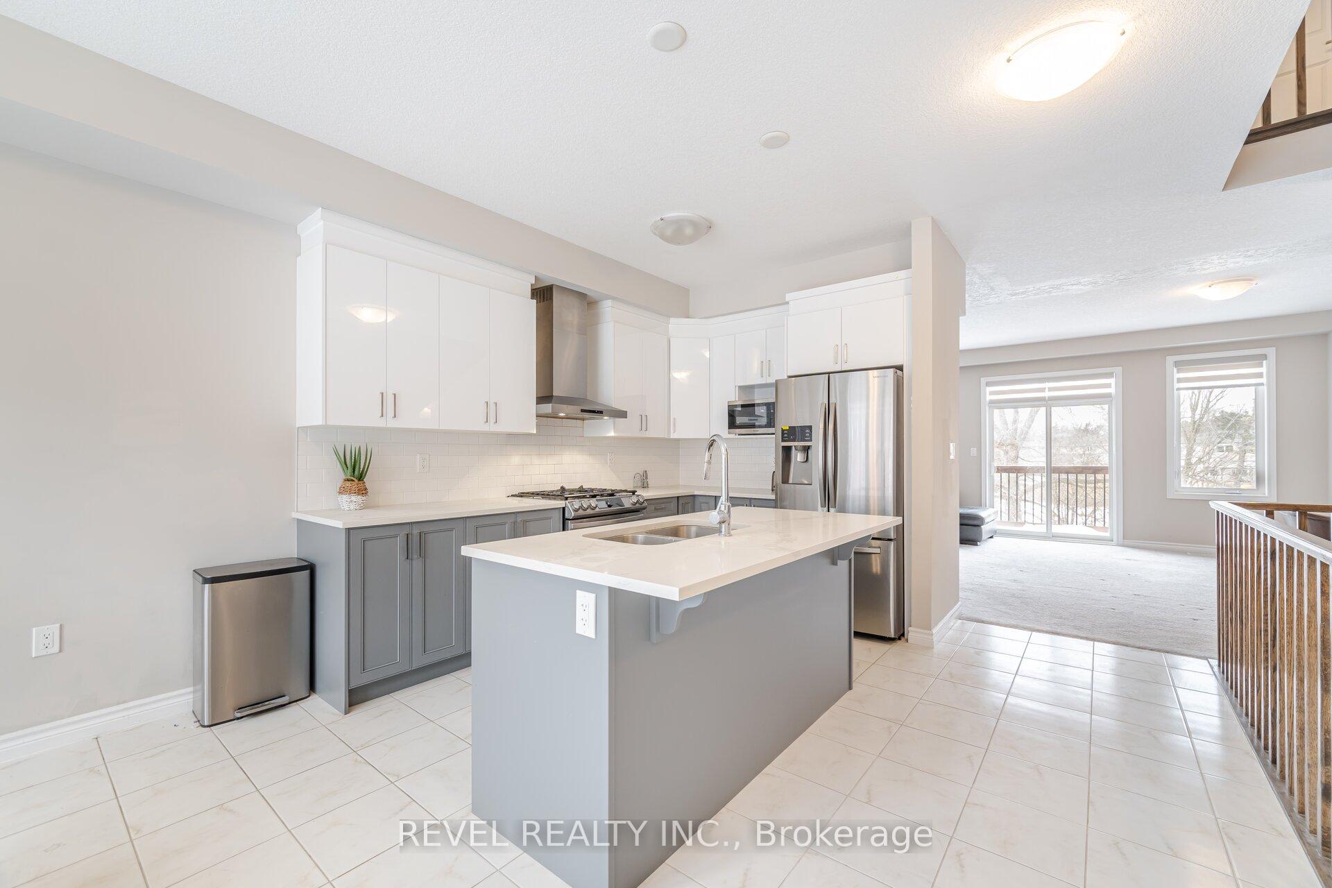 Photo 13 of Unit 22, 445 Ontario Street S, Milton, Timberlea — HOMEH