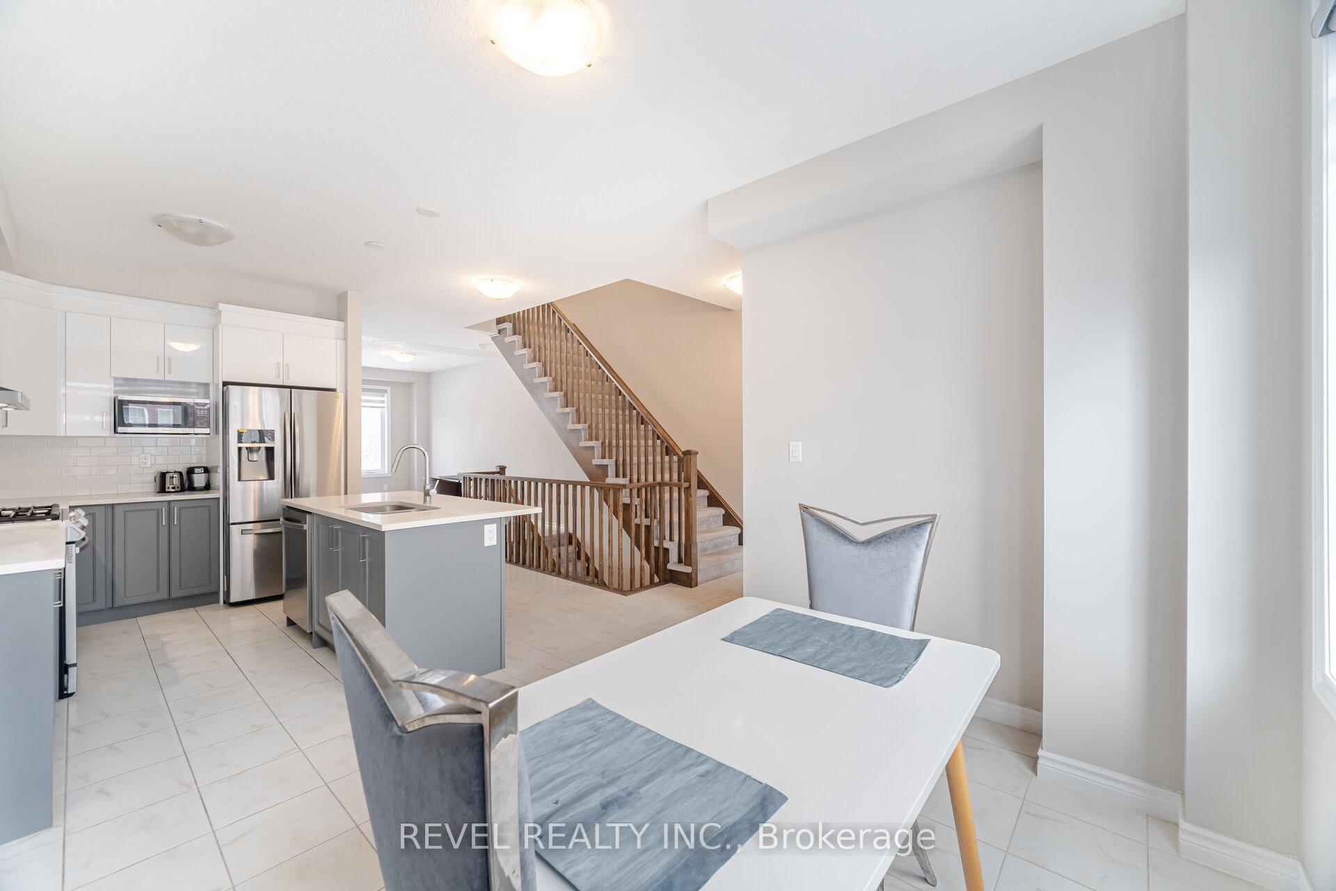 Photo 17 of Unit 22, 445 Ontario Street S, Milton, Timberlea — HOMEH