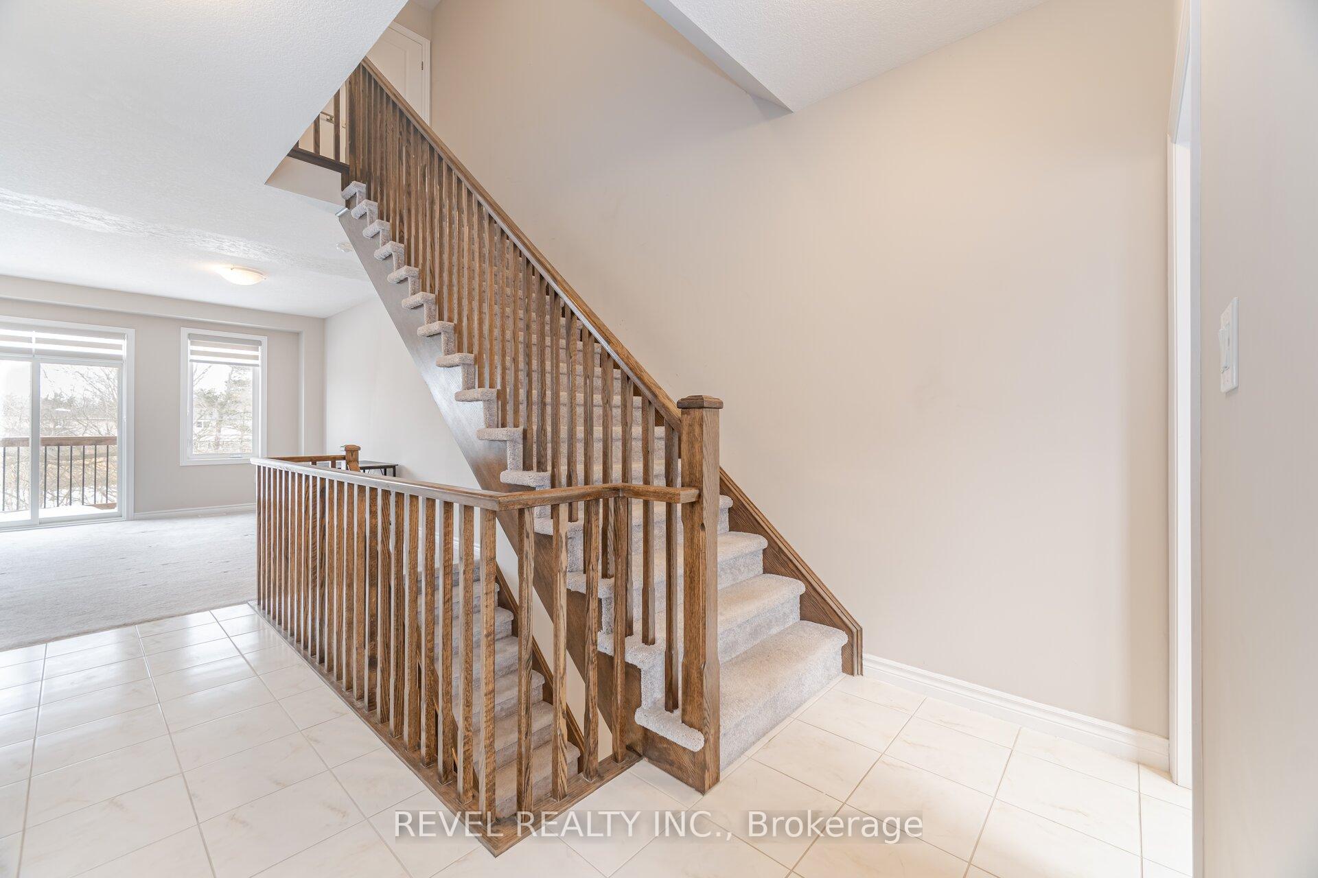 Photo 19 of Unit 22, 445 Ontario Street S, Milton, Timberlea — HOMEH