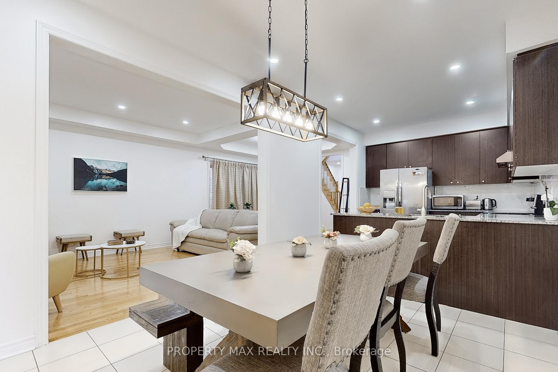 Photo 7 of 1577 Brandy Court, Pickering, Duffin Heights — HOMEH
