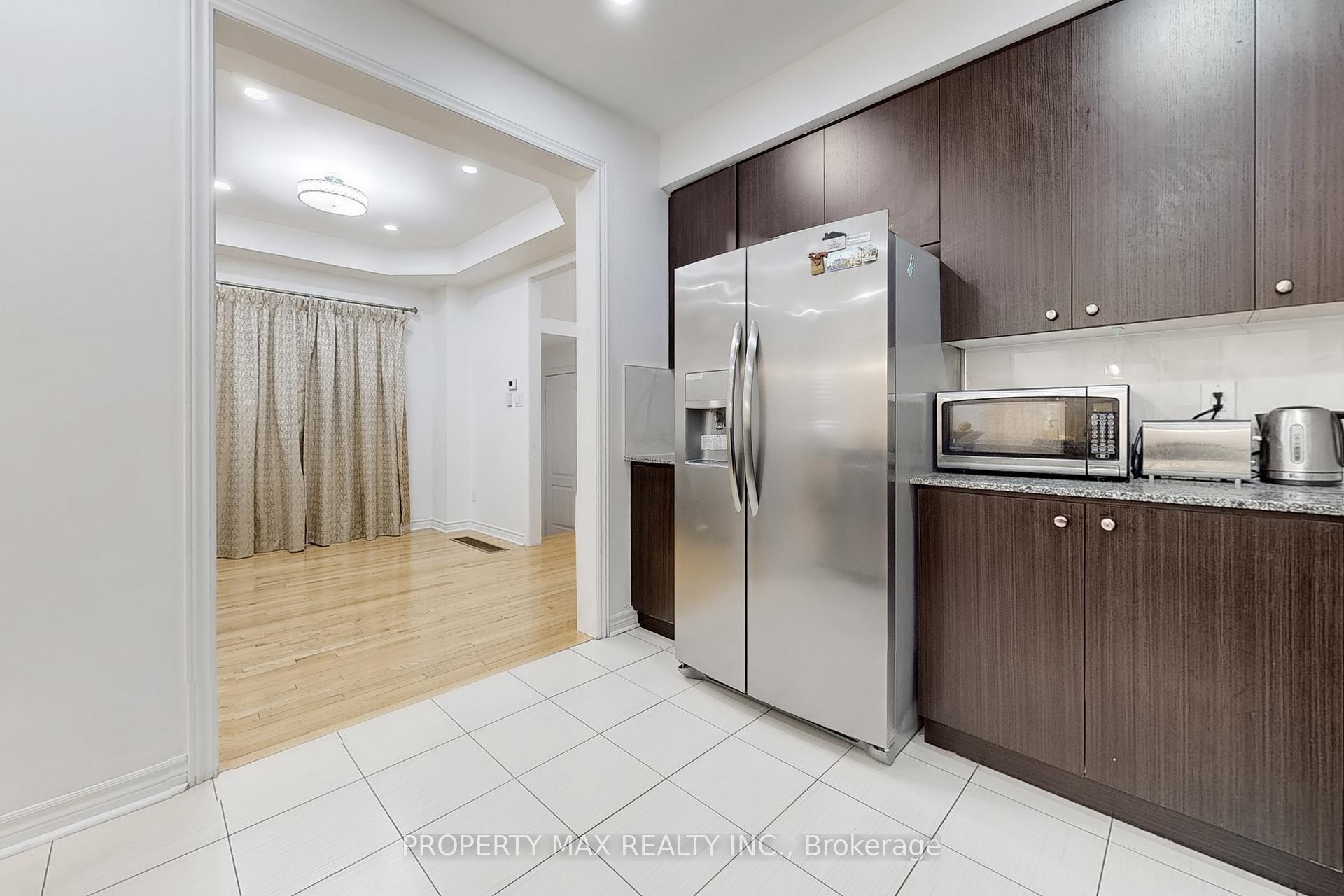 Photo 11 of 1577 Brandy Court, Pickering, Duffin Heights — HOMEH