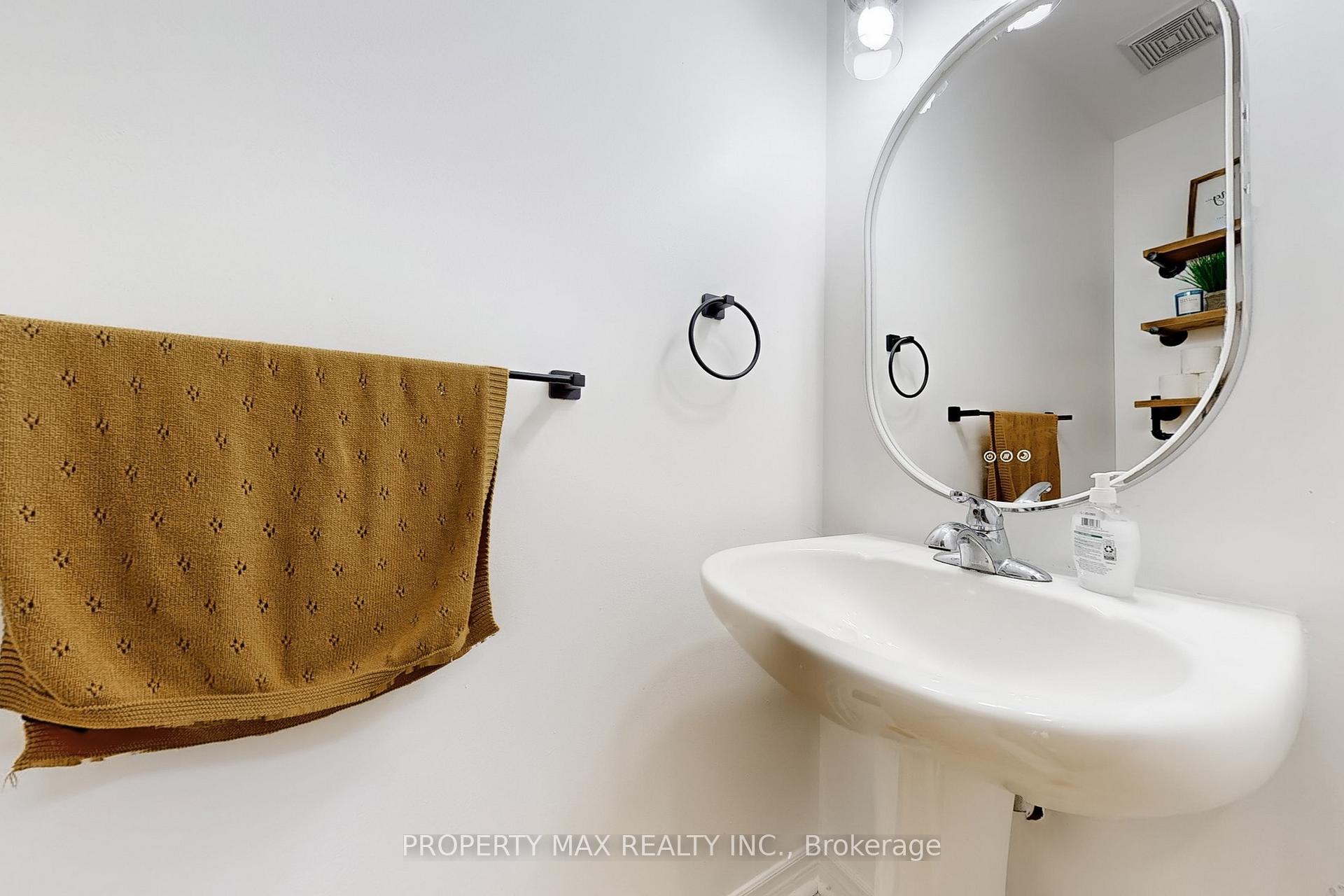 Photo 15 of 1577 Brandy Court, Pickering, Duffin Heights — HOMEH