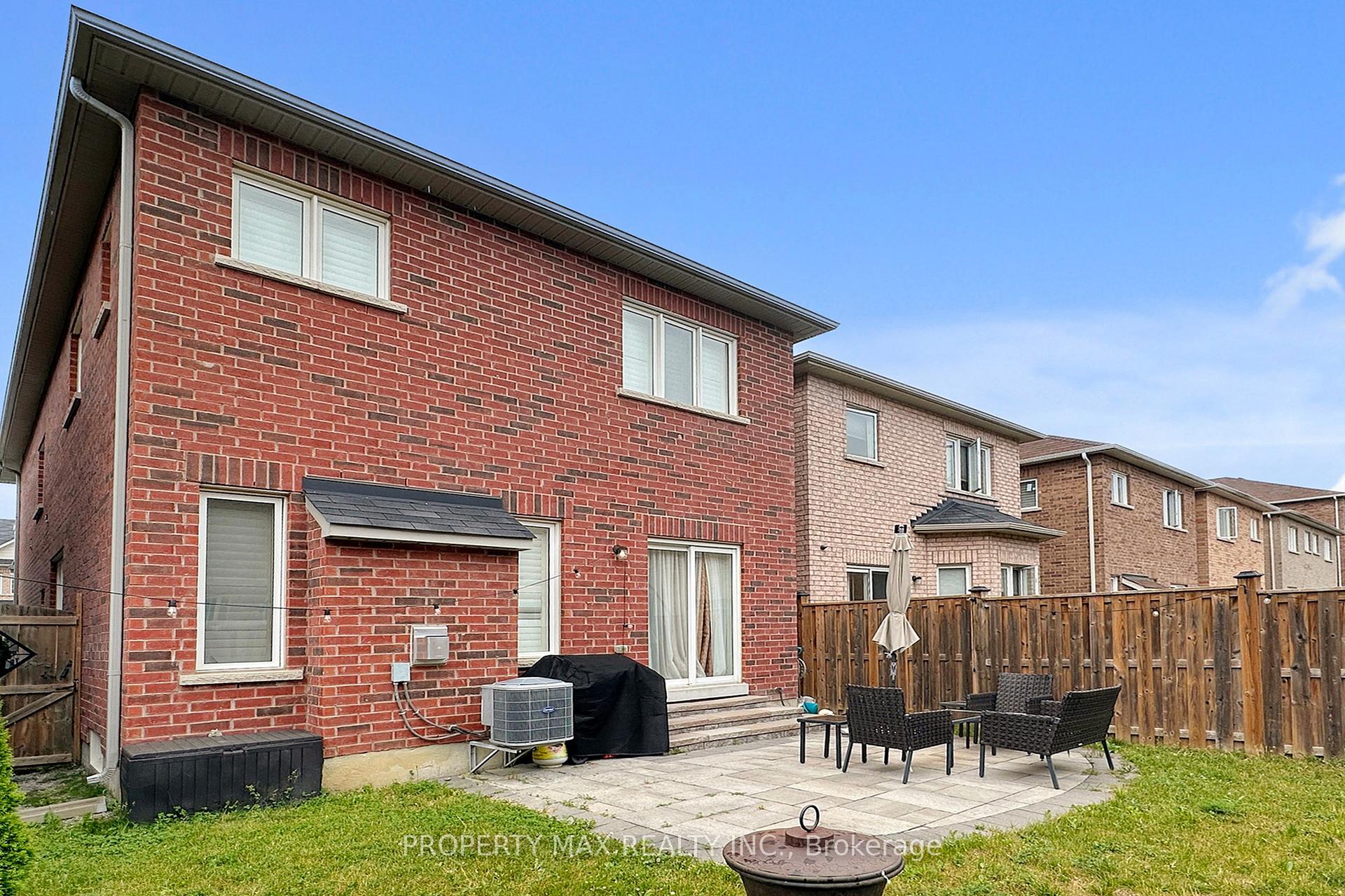 Photo 44 of 1577 Brandy Court, Pickering, Duffin Heights — HOMEH