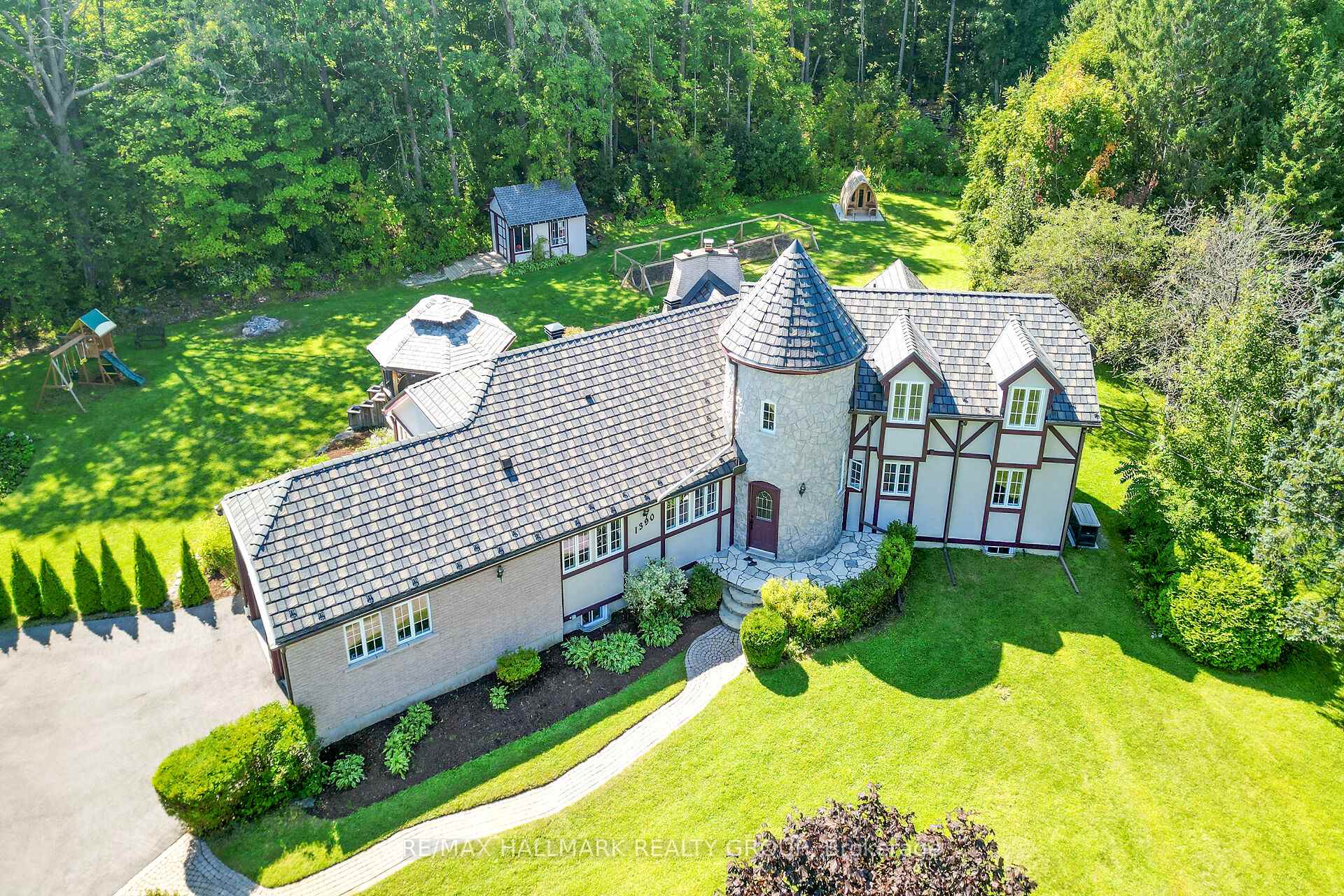 Photo 1 of 1390 Millburn Crescent, Ottawa, Cumberland Ridge — HOMEH