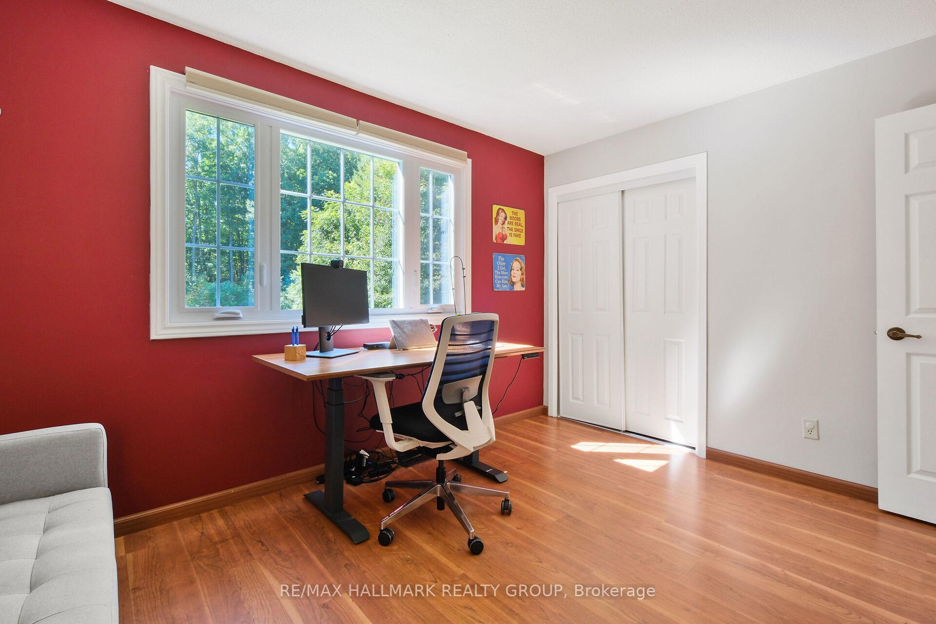 Photo 21 of 1390 Millburn Crescent, Ottawa, Cumberland Ridge — HOMEH