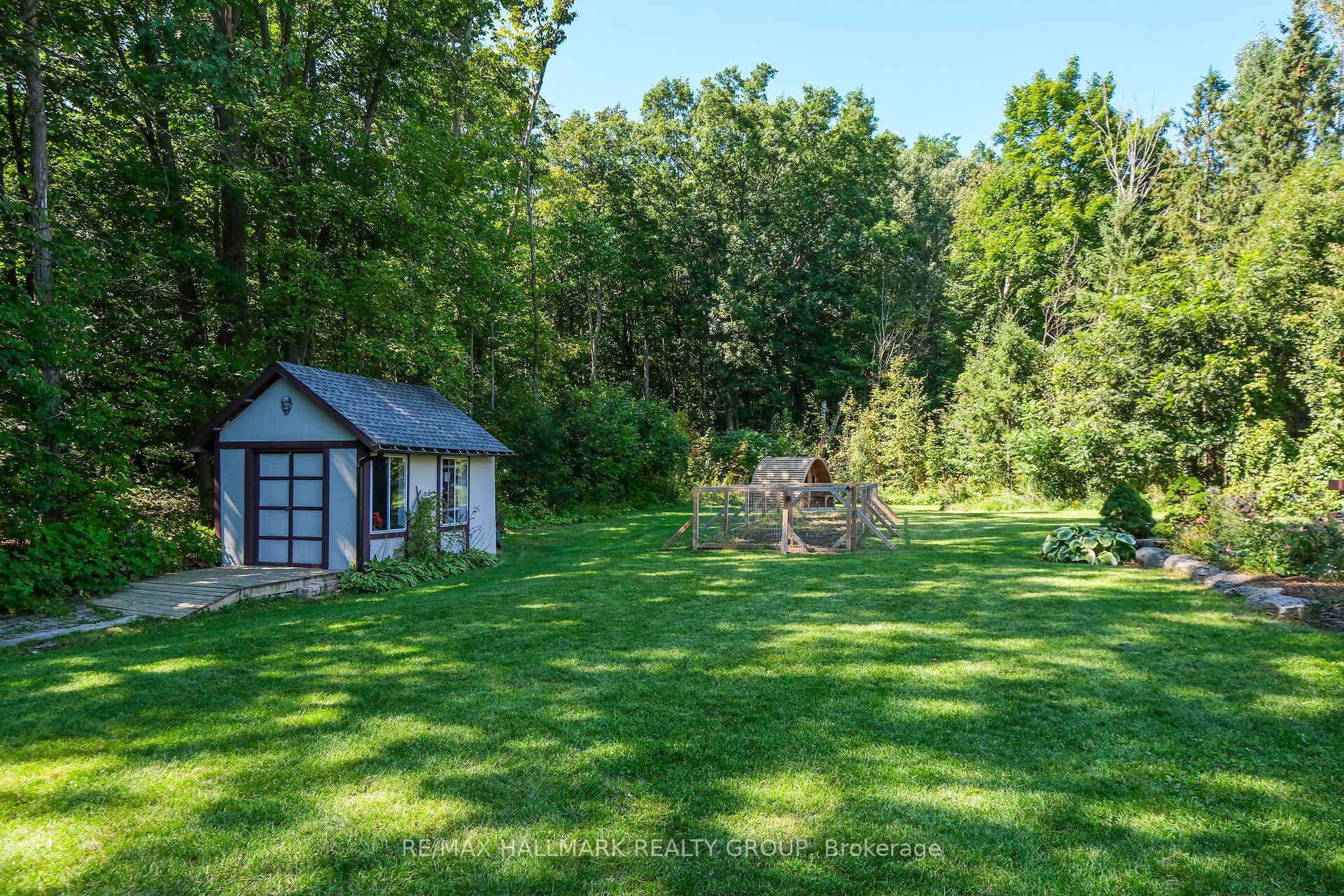 Photo 35 of 1390 Millburn Crescent, Ottawa, Cumberland Ridge — HOMEH