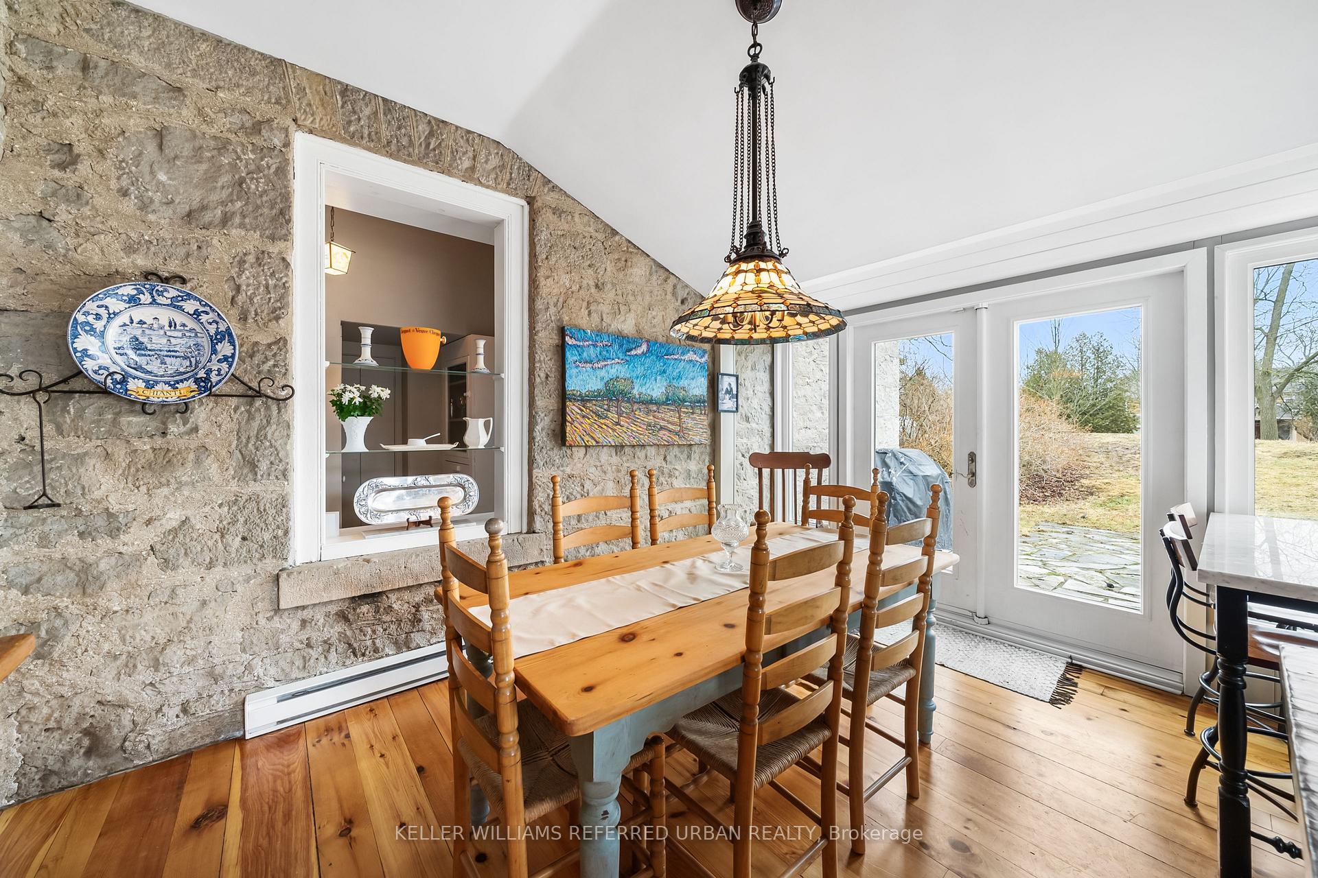 Photo 10 of 7243 Concession 1, Puslinch, Crieff/Aikensville/Killean — HOMEH
