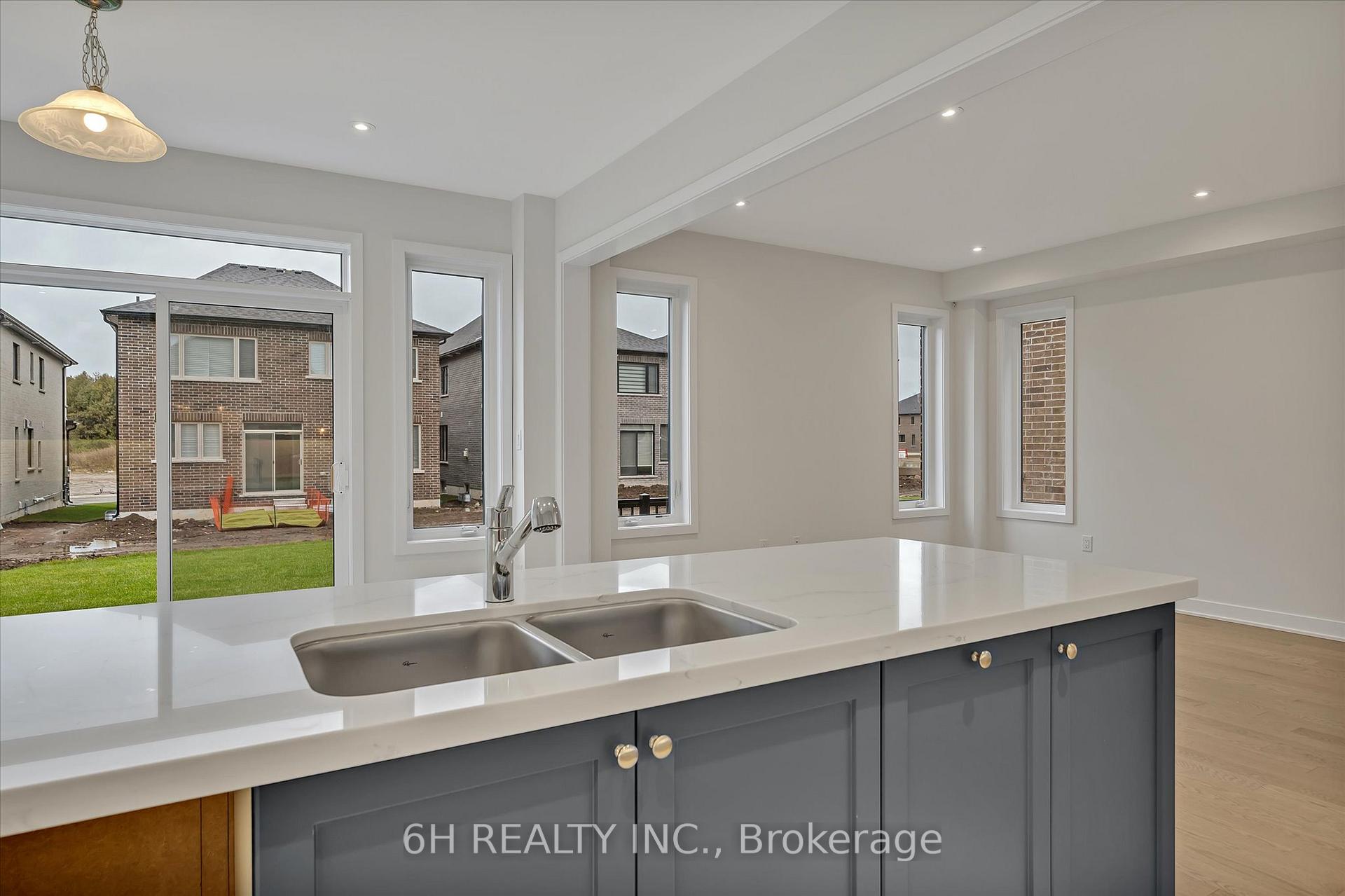Photo 14 of 818 Griffin Trail, Peterborough, Monaghan Ward 2 — HOMEH