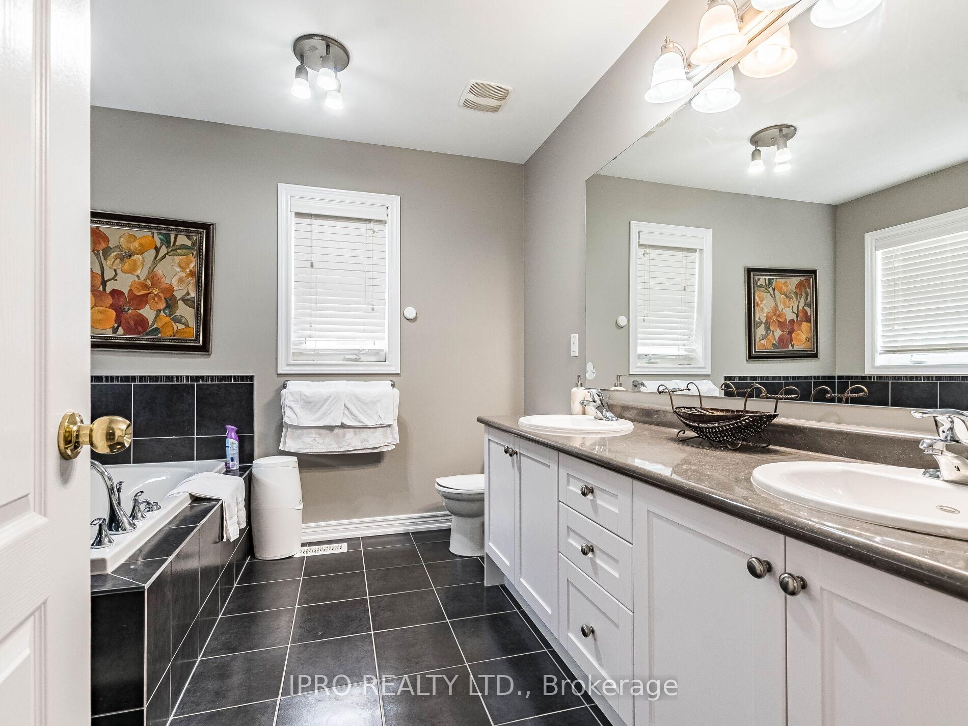 Photo 24 of 371 Savoline Boulevard, Milton, Scott — HOMEH